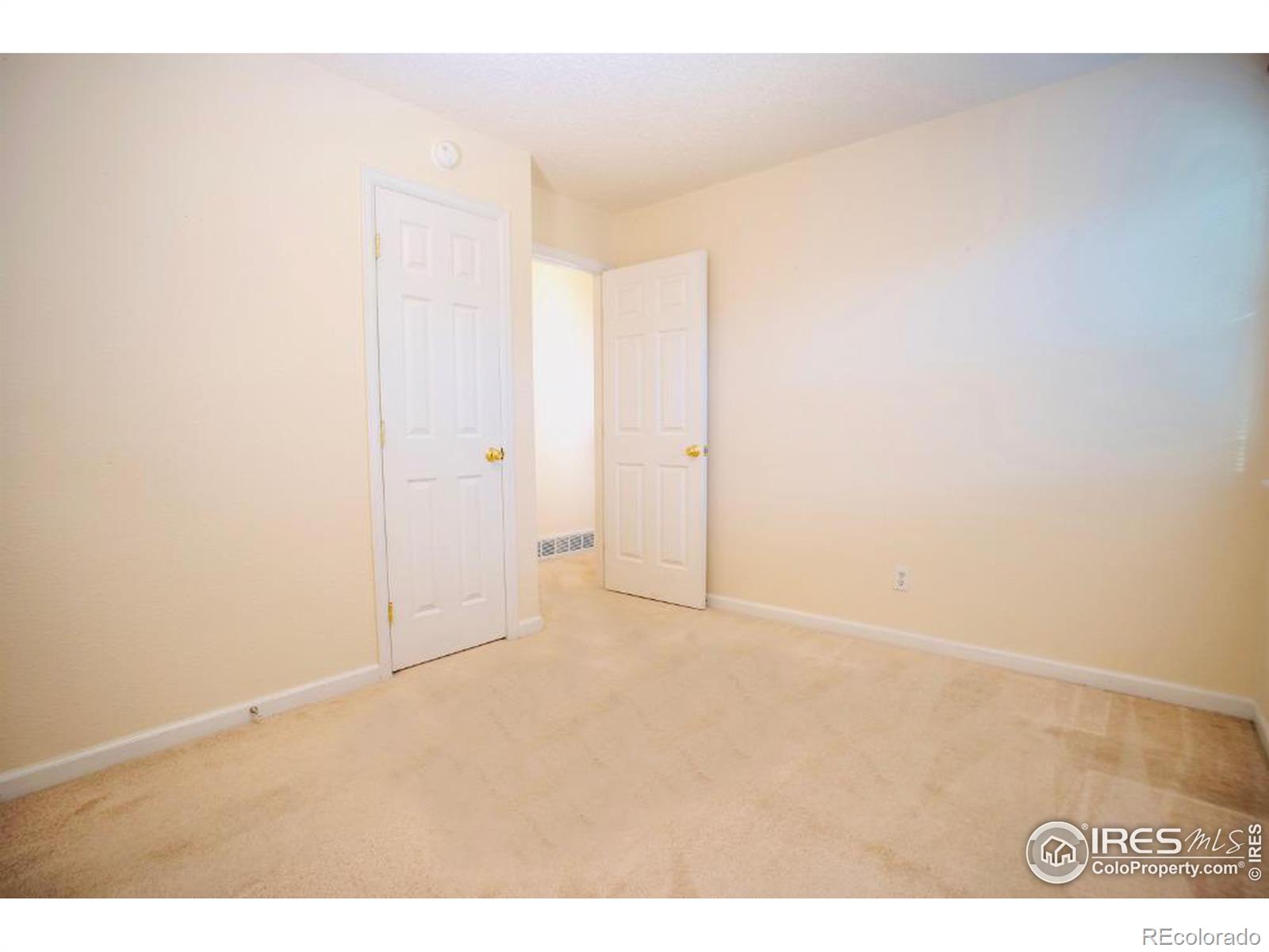 1015 Alta Street, Longmont, CO 80501, 3 Bedrooms Bedrooms, ,2 BathroomsBathrooms,Residential,For Sale,Alta,RECIR1020508