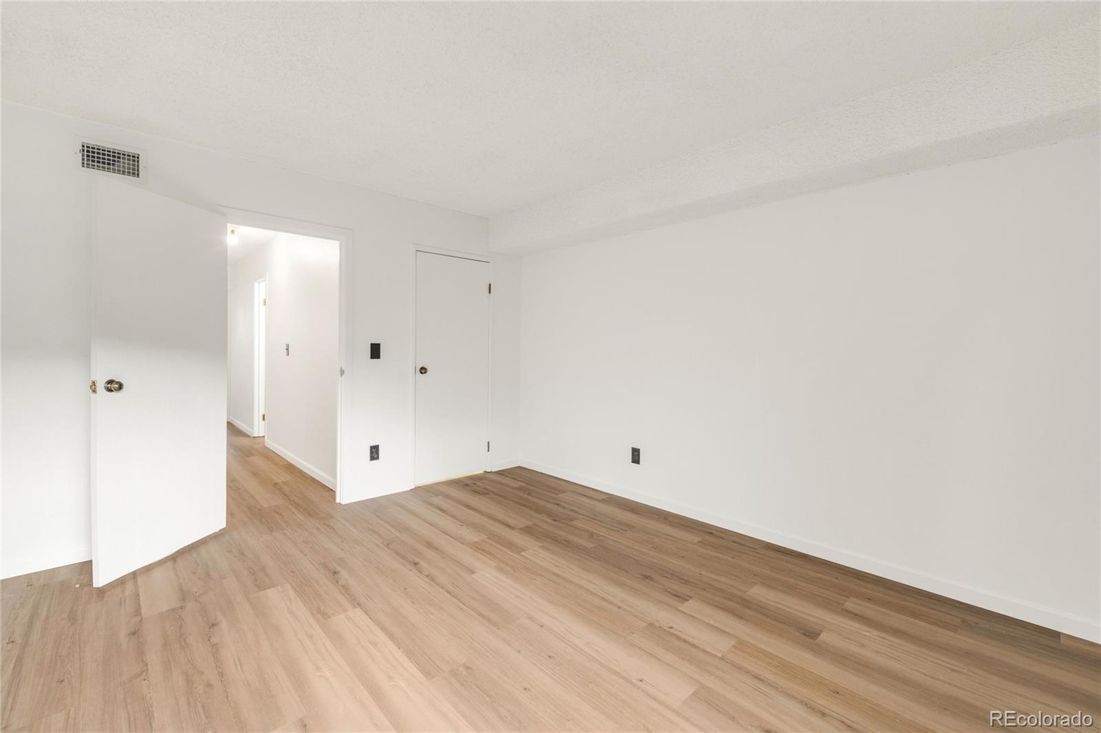 433 Wright Street #105, Lakewood, CO 80228, 2 Bedrooms Bedrooms, ,1 BathroomBathrooms,Residential,For Sale,Telluride,Wright,REC4607248