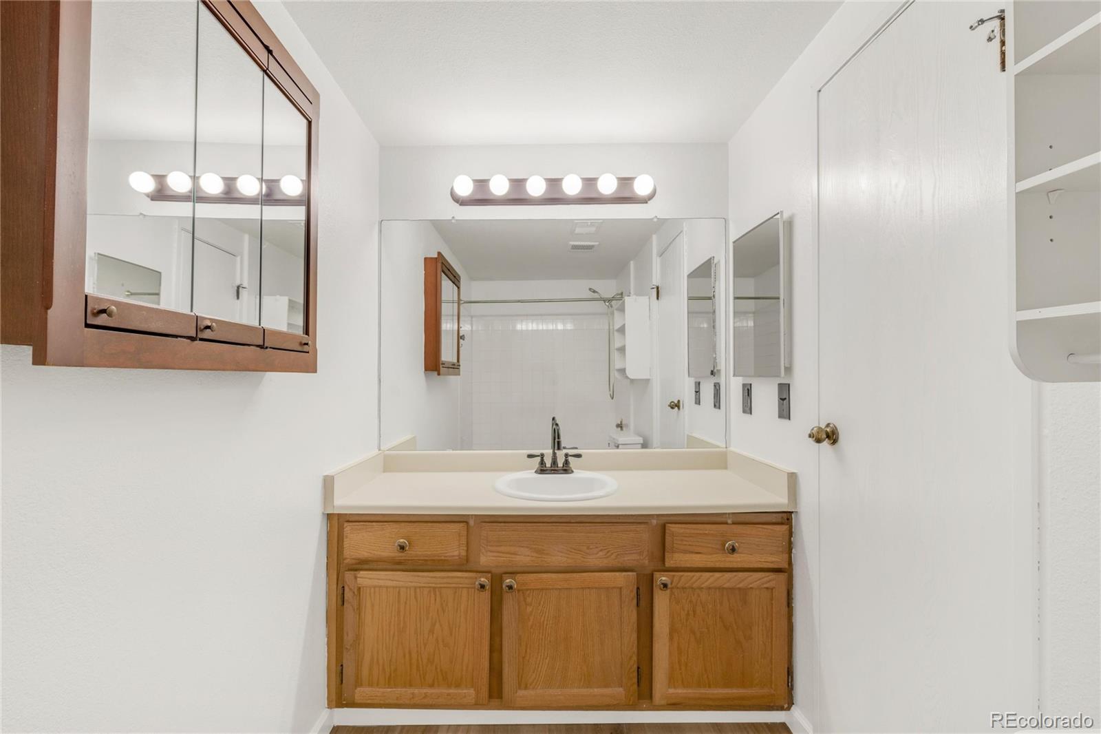 433 Wright Street #105, Lakewood, CO 80228, 2 Bedrooms Bedrooms, ,1 BathroomBathrooms,Residential,For Sale,Telluride,Wright,REC4607248