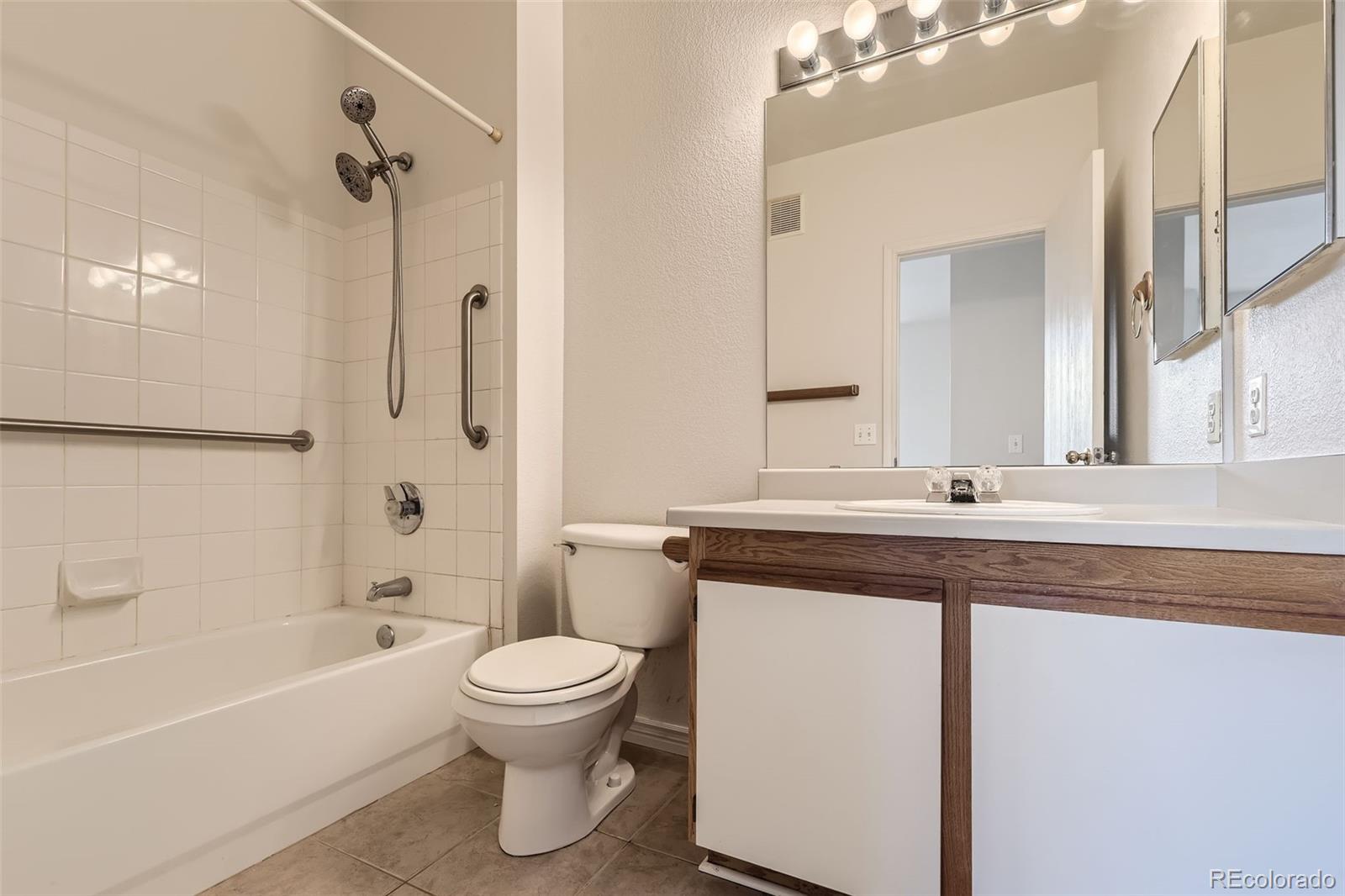 6021 Castlegate Drive #E23, Castle Rock, CO 80108, 2 Bedrooms Bedrooms, ,2 BathroomsBathrooms,Residential,For Sale,Castlegate,REC8804674