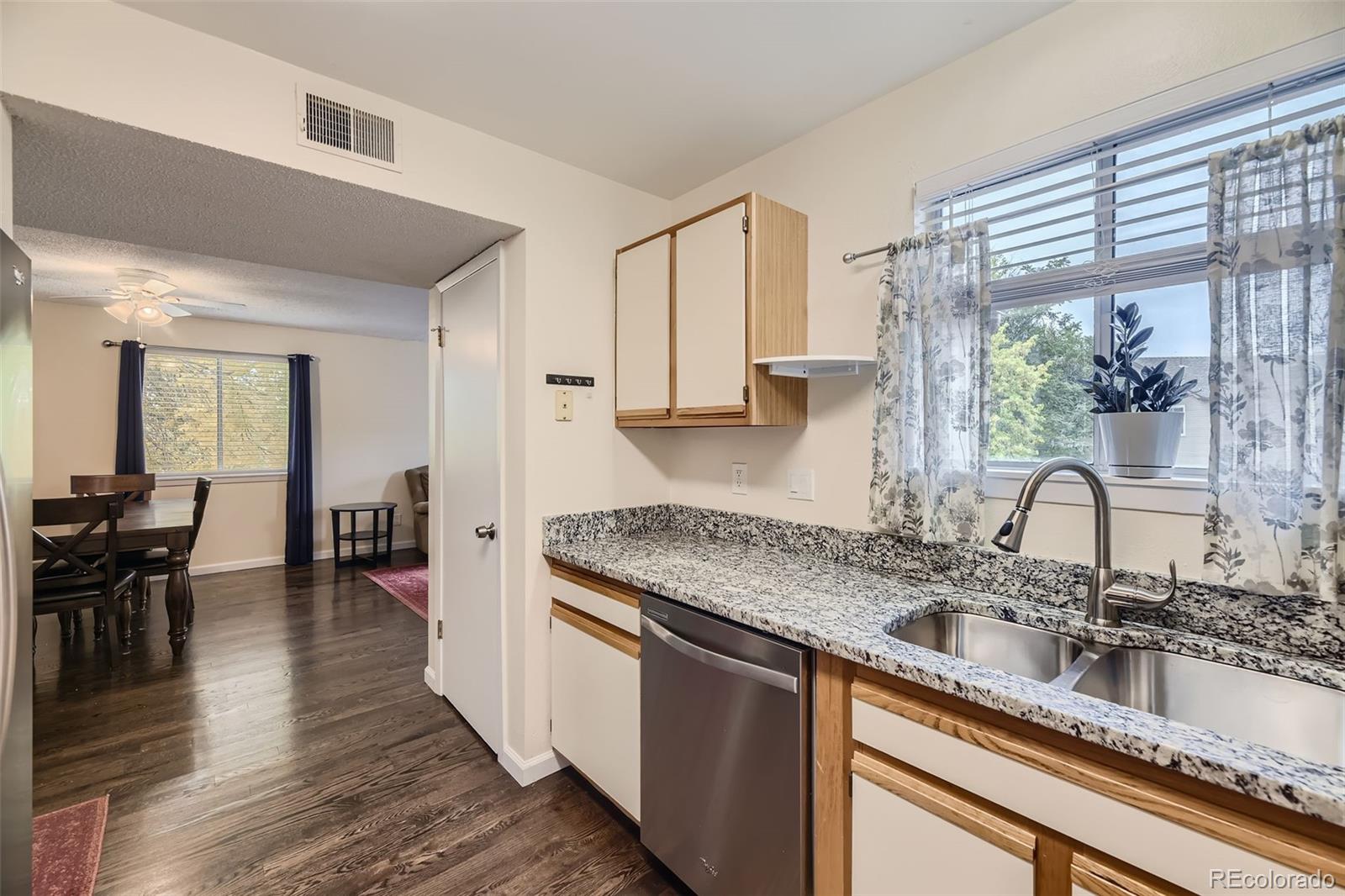 6890 Mississippi Avenue #D, Lakewood, CO 80226, 2 Bedrooms Bedrooms, ,1 BathroomBathrooms,Residential,For Sale,Mississippi,REC7856713