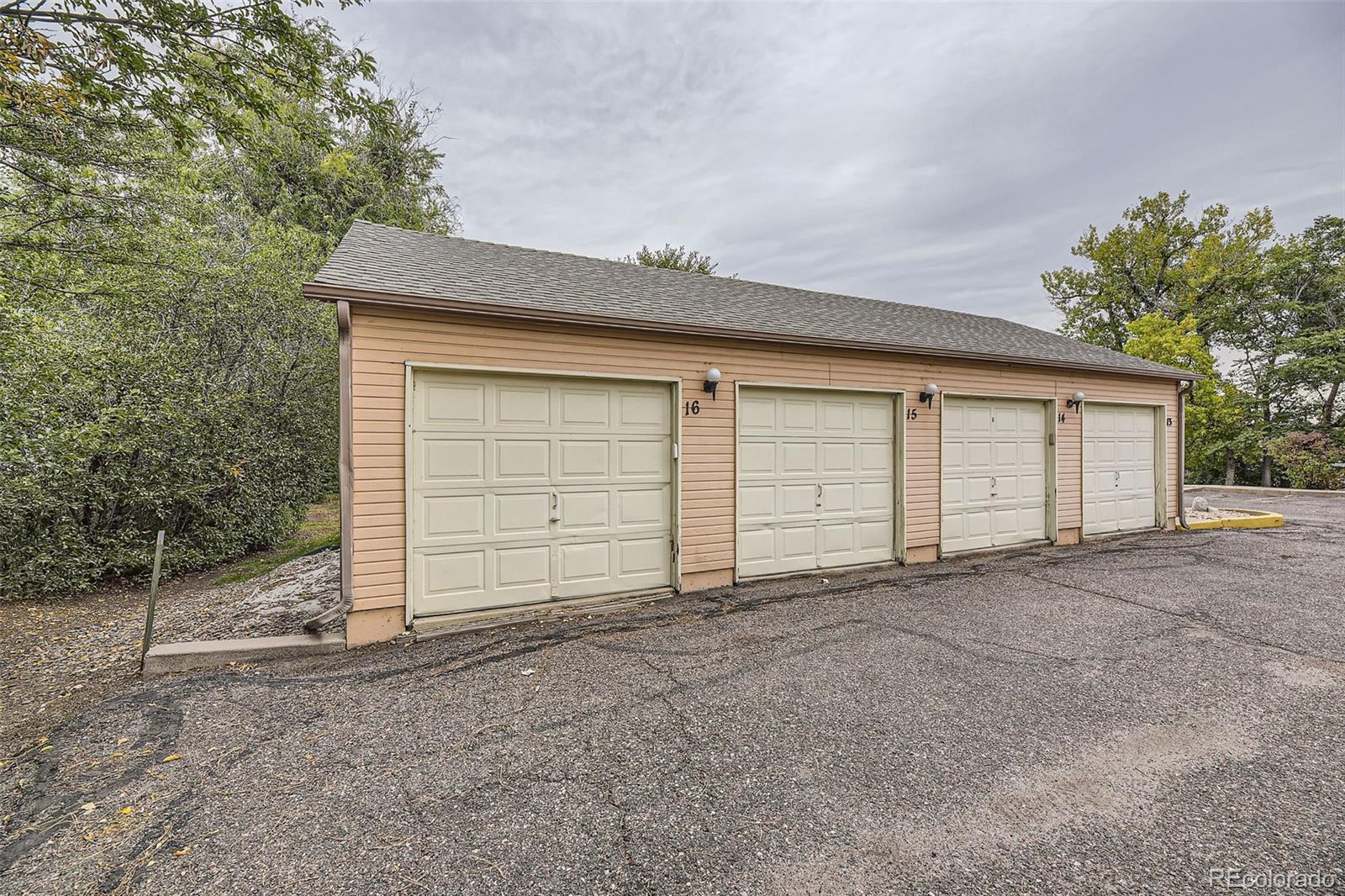 6890 Mississippi Avenue #D, Lakewood, CO 80226, 2 Bedrooms Bedrooms, ,1 BathroomBathrooms,Residential,For Sale,Mississippi,REC7856713