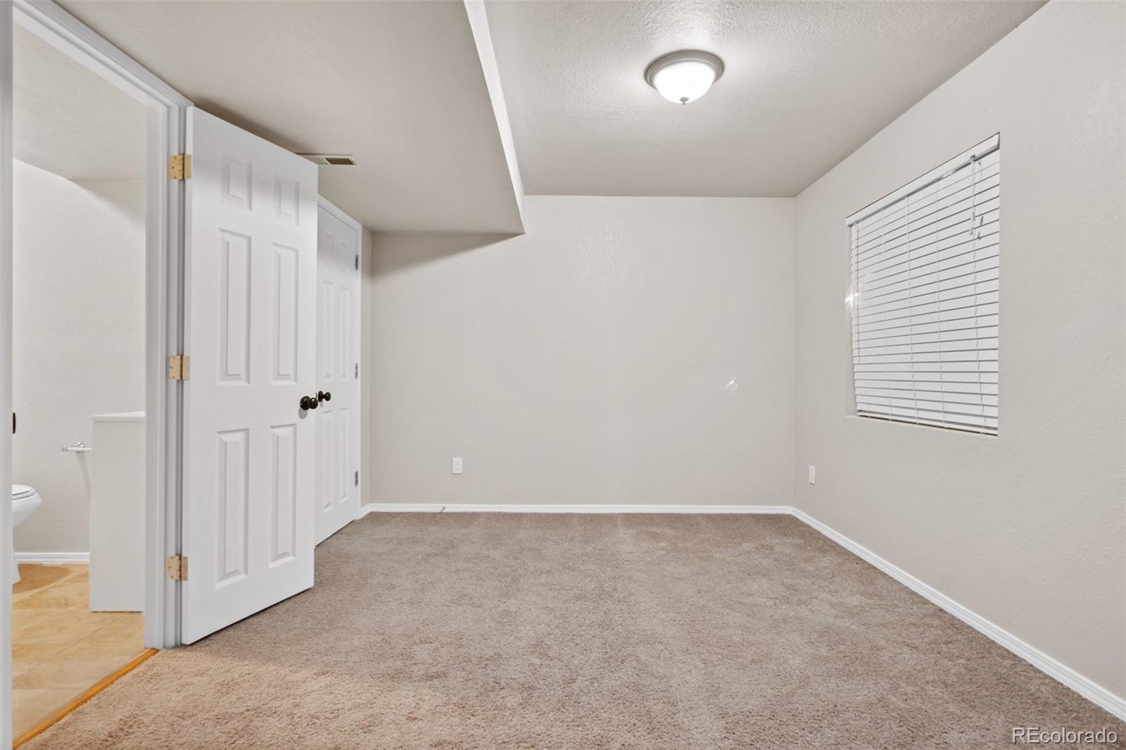 4244 Shawnee Court, Aurora, CO 80018, 4 Bedrooms Bedrooms, ,4 BathroomsBathrooms,Residential,For Sale,Shawnee,REC5522501