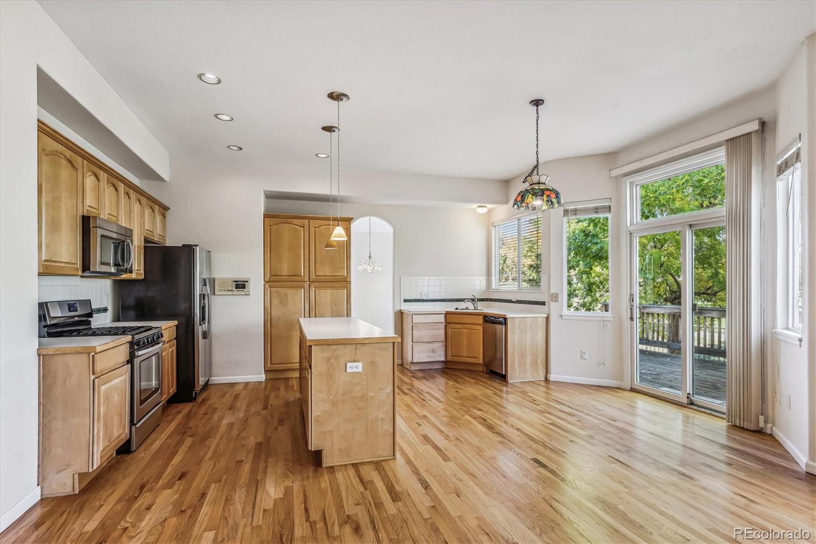 6447 Russell Way, Arvada, CO 80007, 4 Bedrooms Bedrooms, ,3 BathroomsBathrooms,Residential,For Sale,Russell,REC2686282