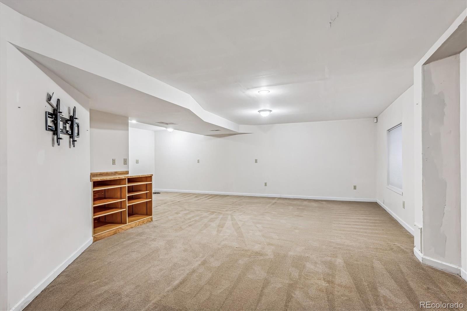 6447 Russell Way, Arvada, CO 80007, 4 Bedrooms Bedrooms, ,3 BathroomsBathrooms,Residential,For Sale,Russell,REC2686282