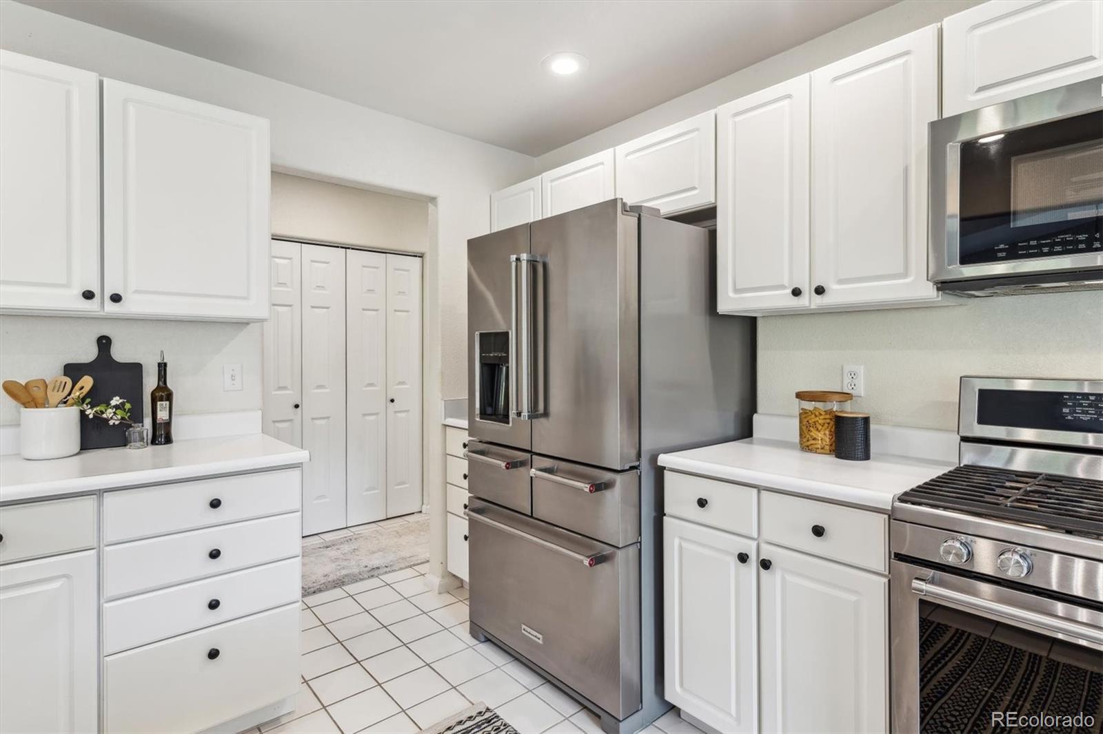 6820 Briar Rose Trail, Littleton, CO 80125, 2 Bedrooms Bedrooms, ,2 BathroomsBathrooms,Residential,For Sale,Briar Rose,REC9893713