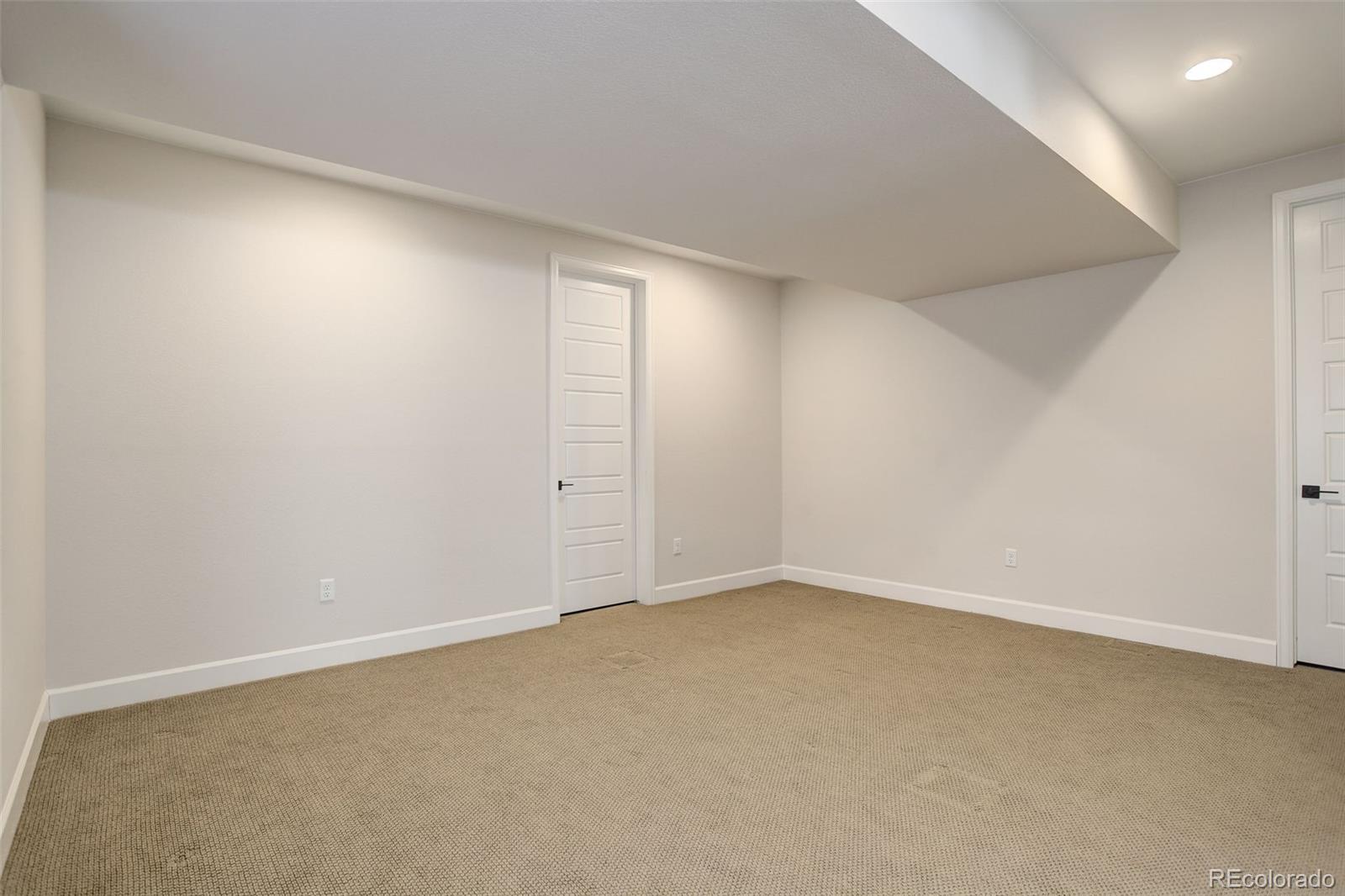 15690 Fairway Drive, Commerce City, CO 80022, 7 Bedrooms Bedrooms, ,5 BathroomsBathrooms,Residential,For Sale,Fairway,REC8896048