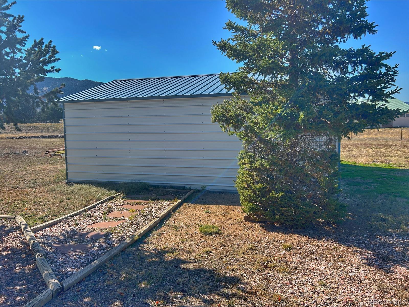 13440 County Rd 45, Coaldale, CO 81222, 3 Bedrooms Bedrooms, ,3 BathroomsBathrooms,Residential,For Sale,County Rd 45,REC6019637