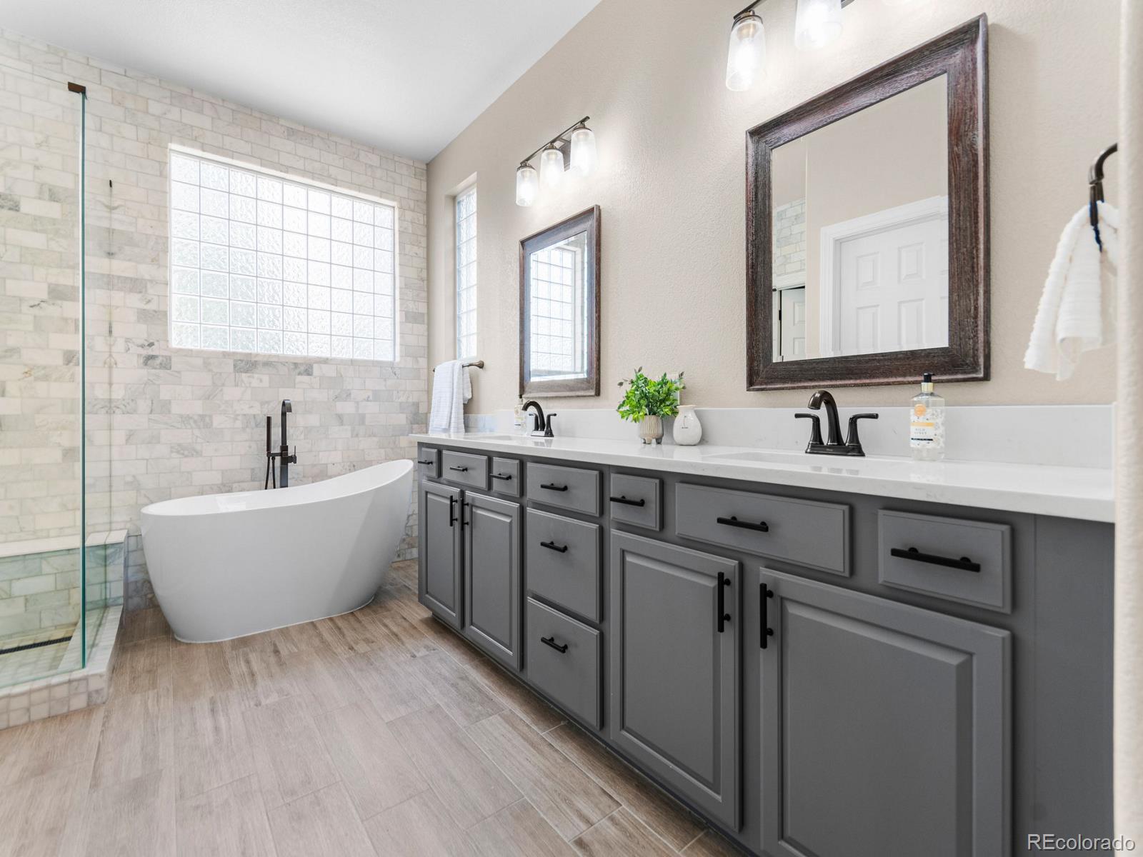 17973 77th Lane, Arvada, CO 80007, 3 Bedrooms Bedrooms, ,3 BathroomsBathrooms,Residential,For Sale,77th,REC6454362