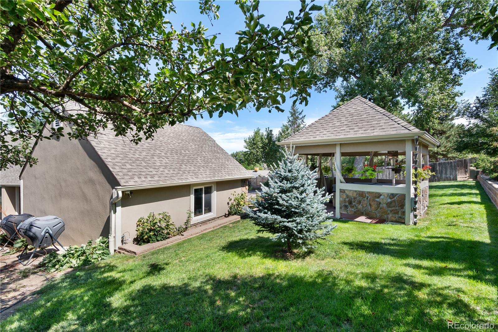 7302 Upham Court, Arvada, CO 80003, 3 Bedrooms Bedrooms, ,2 BathroomsBathrooms,Residential,For Sale,Upham,REC5062426