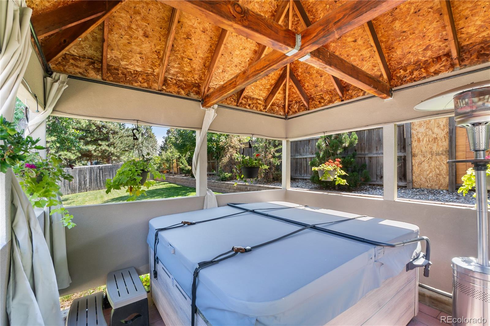 7302 Upham Court, Arvada, CO 80003, 3 Bedrooms Bedrooms, ,2 BathroomsBathrooms,Residential,For Sale,Upham,REC5062426