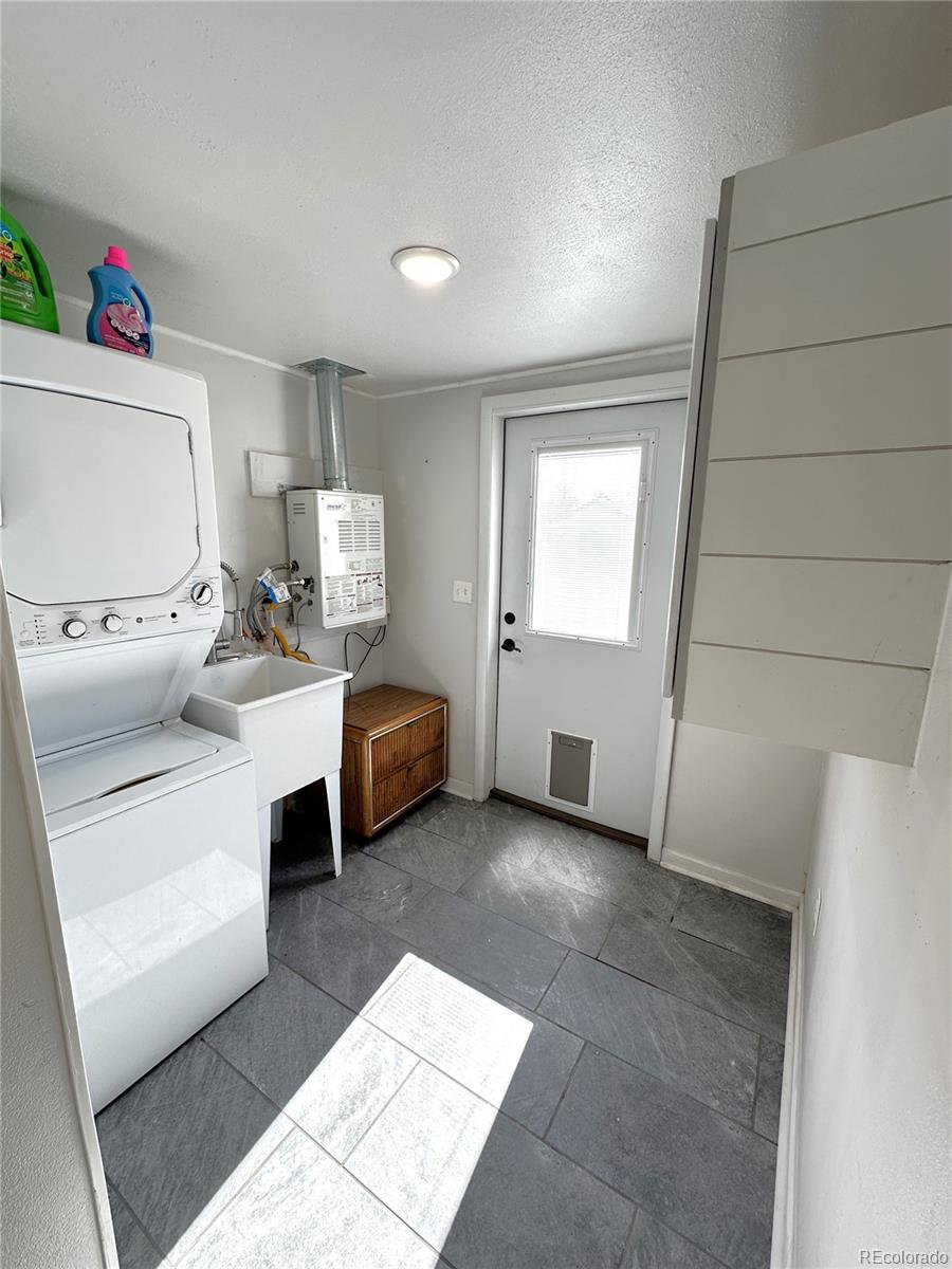 312 6th Street, Hugo, CO 80821, 2 Bedrooms Bedrooms, ,2 BathroomsBathrooms,Residential,For Sale,6th,REC9243011