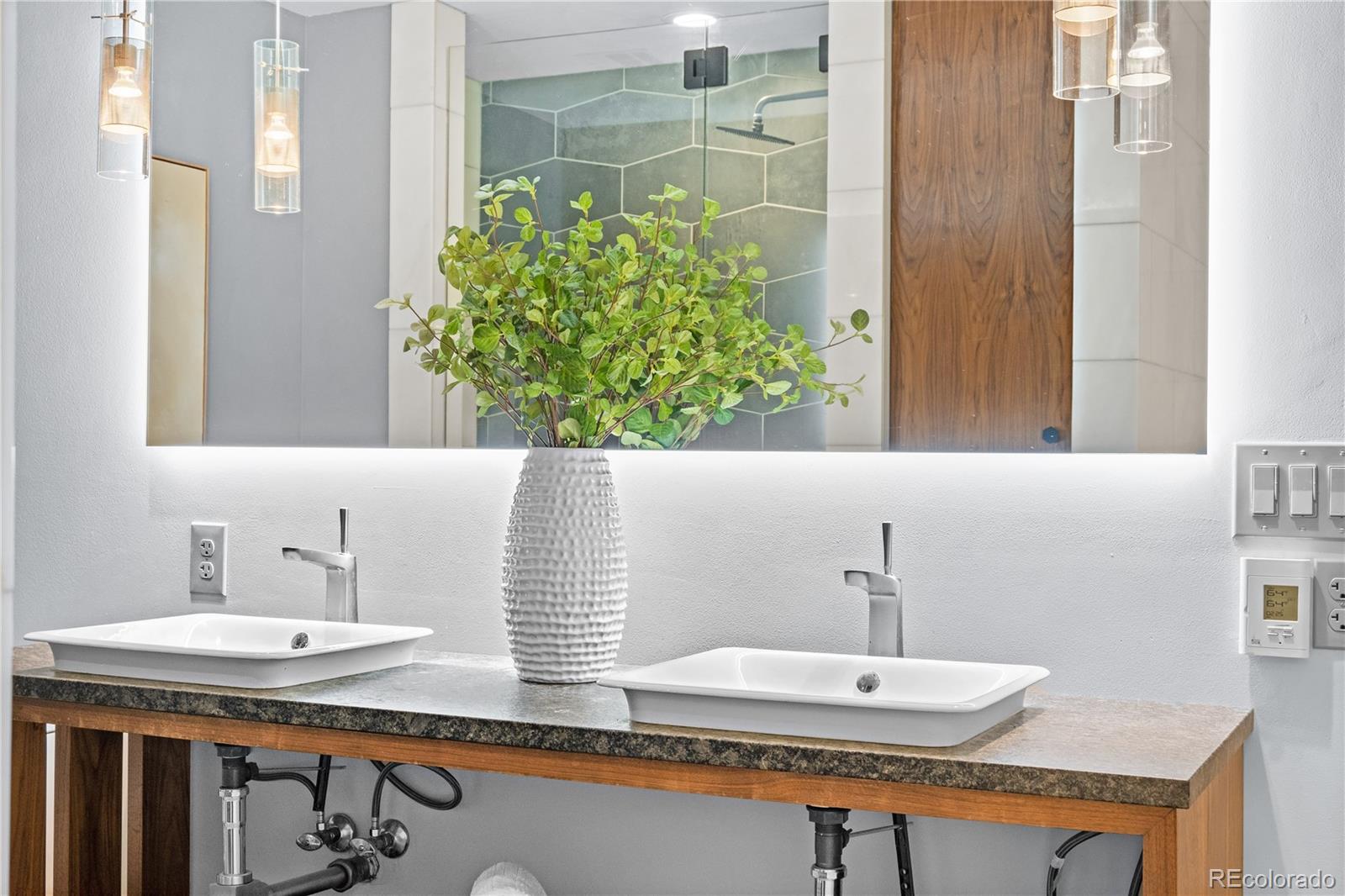 1630 N Clarkson Street #110, Denver, CO 80218, 2 Bedrooms Bedrooms, ,2 BathroomsBathrooms,Residential,For Sale,Clarkson,REC8429040