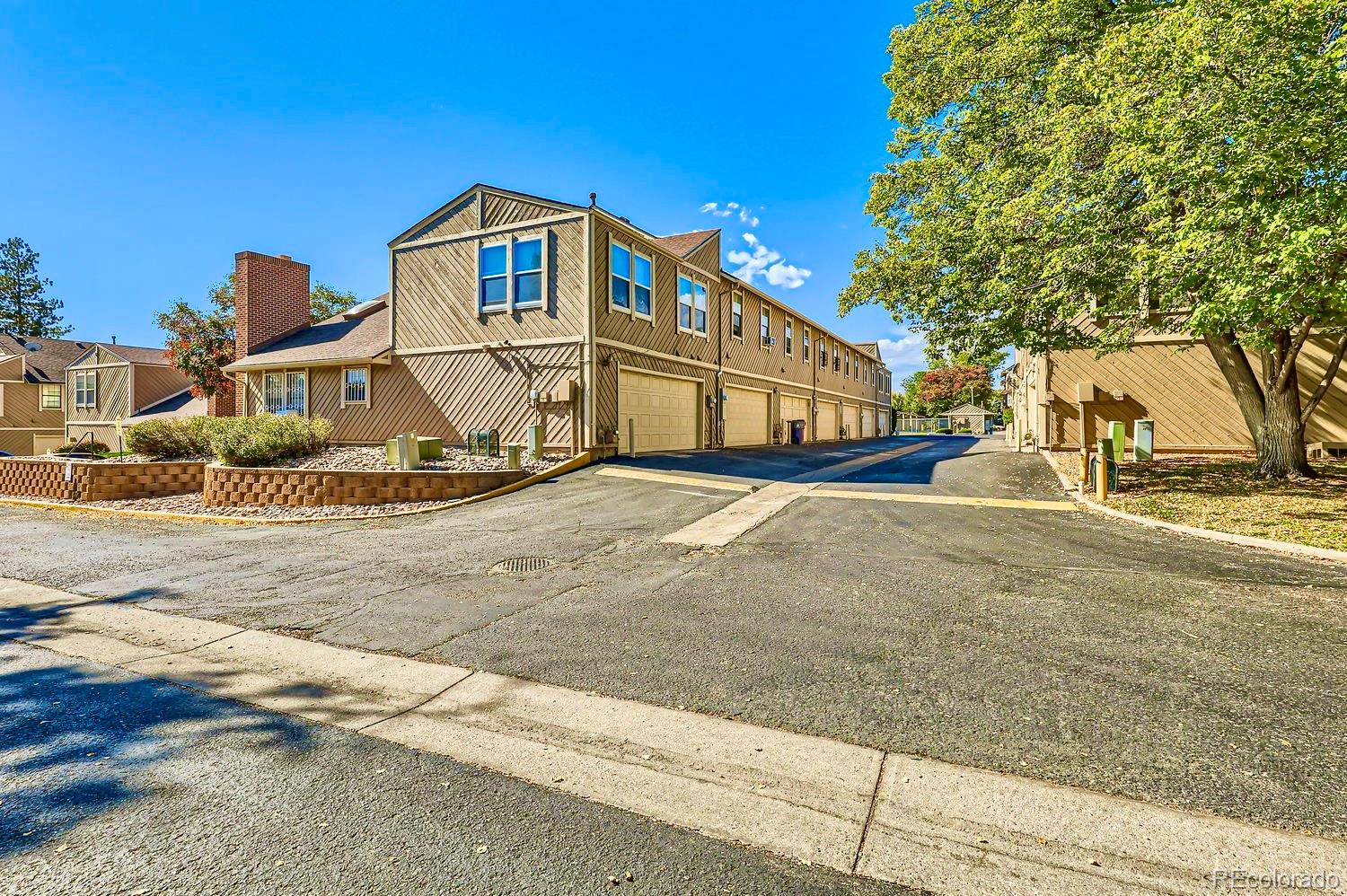 3300 Florida Avenue #21, Denver, CO 80219, 3 Bedrooms Bedrooms, ,2 BathroomsBathrooms,Residential,For Sale,Prospect Park,Florida,REC6183712
