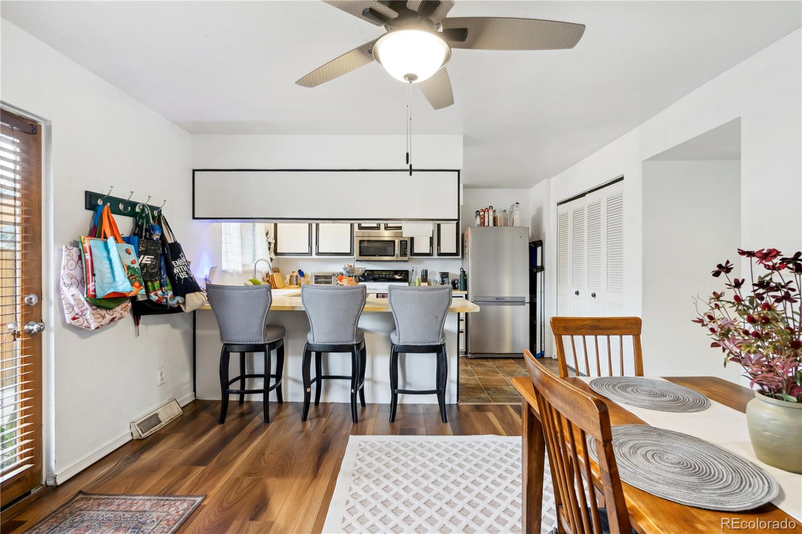 1832 Robb Street, Lakewood, CO 80215, 2 Bedrooms Bedrooms, ,3 BathroomsBathrooms,Residential,For Sale,Robb,REC8905689