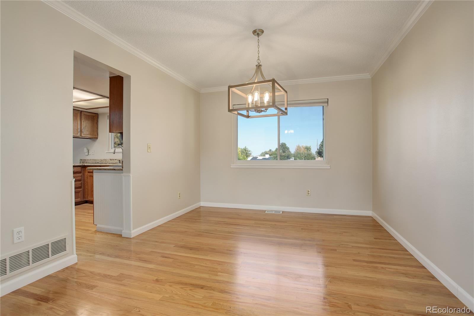 5208 S Yampa Court, Centennial, CO 80015, 4 Bedrooms Bedrooms, ,3 BathroomsBathrooms,Residential,For Sale,Yampa,REC6959139