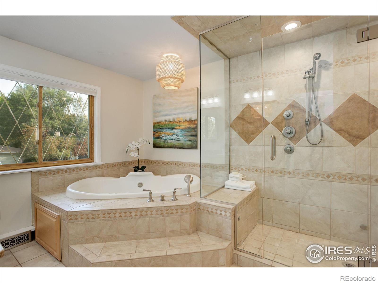 2823 Mountain View Avenue, Longmont, CO 80503, 3 Bedrooms Bedrooms, ,2 BathroomsBathrooms,Residential,For Sale,Mountain View,RECIR1020389