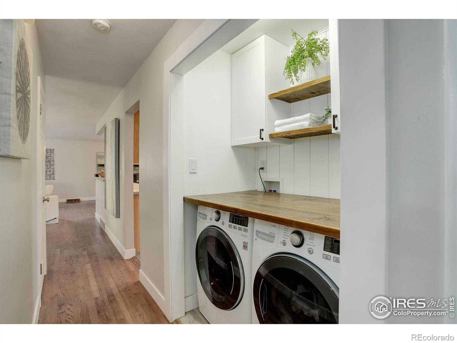 2823 Mountain View Avenue, Longmont, CO 80503, 3 Bedrooms Bedrooms, ,2 BathroomsBathrooms,Residential,For Sale,Mountain View,RECIR1020389