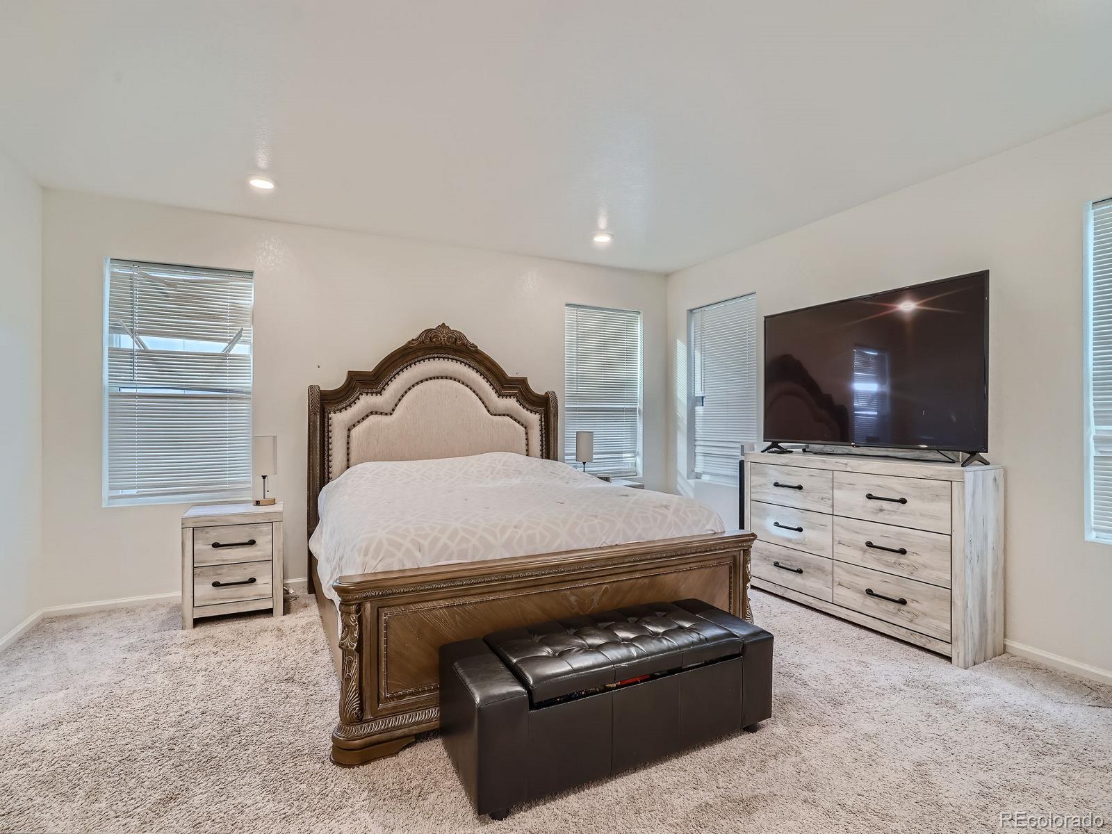 27584 6th Drive, Aurora, CO 80018, 3 Bedrooms Bedrooms, ,3 BathroomsBathrooms,Residential,For Sale,6th,REC6581536