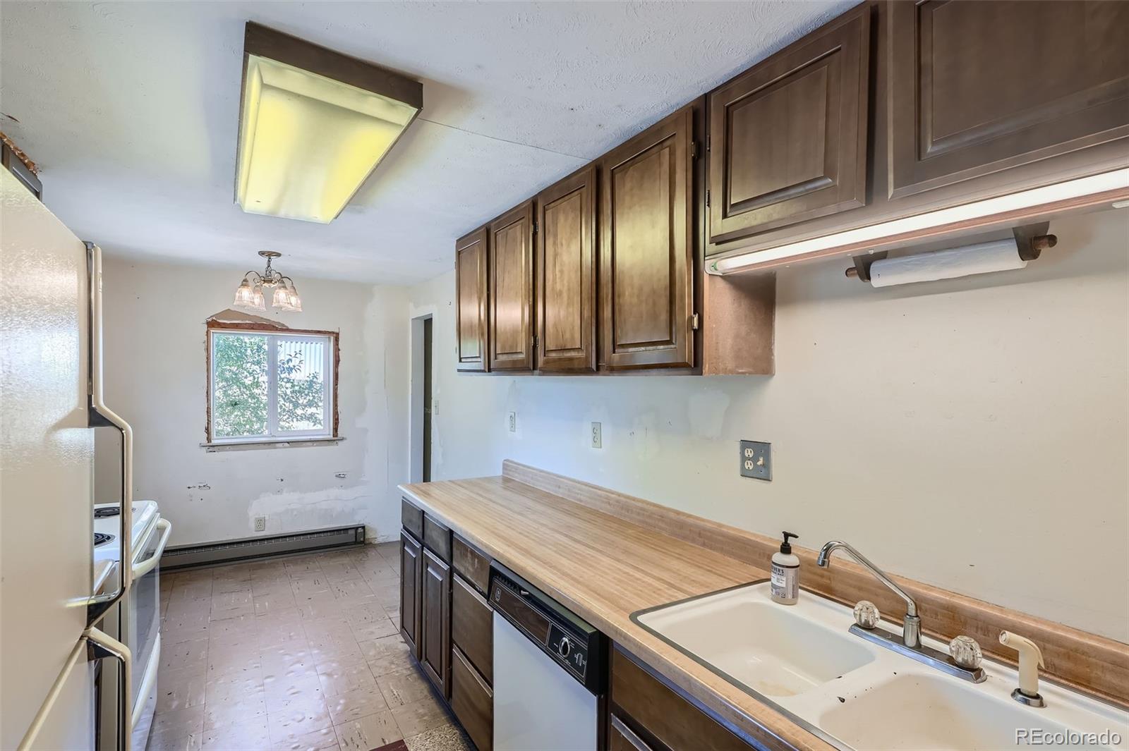 801 Panorama Drive, Golden, CO 80401, 3 Bedrooms Bedrooms, ,2 BathroomsBathrooms,Residential,For Sale,Panorama,REC7738190
