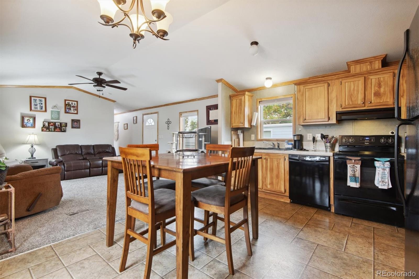 1201 Thornton Parkway, Thornton, CO 80260, 3 Bedrooms Bedrooms, ,2 BathroomsBathrooms,Residential,For Sale,Thornton,REC8772149