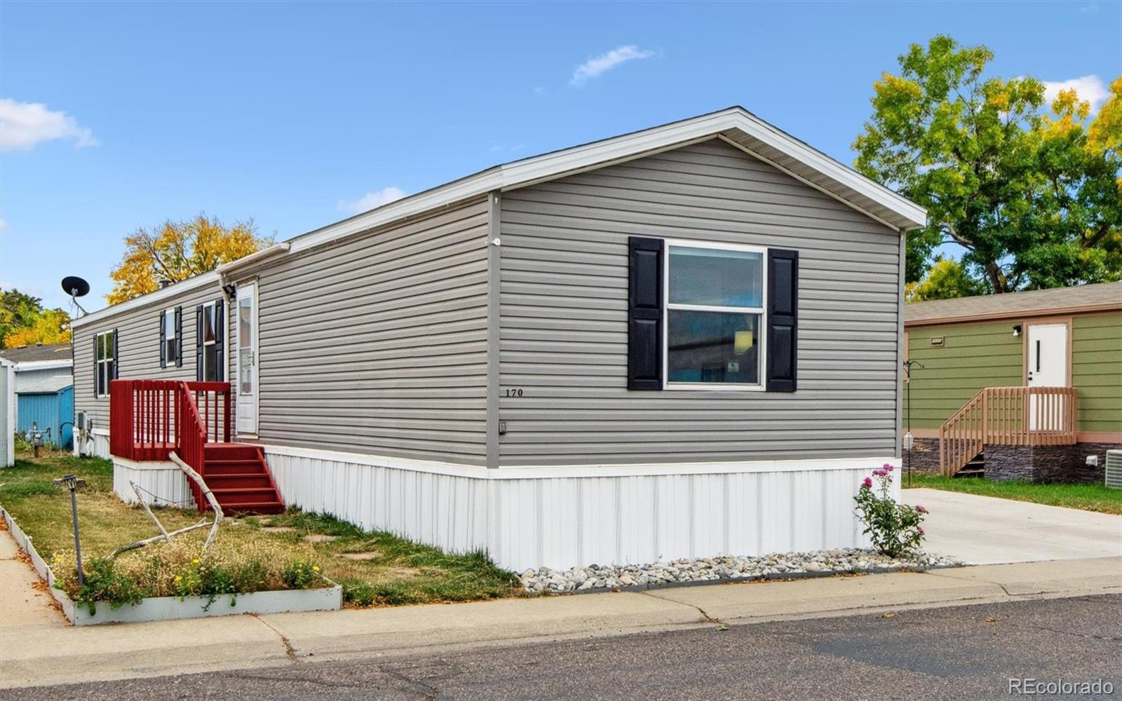 1201 Thornton Parkway, Thornton, CO 80260, 3 Bedrooms Bedrooms, ,2 BathroomsBathrooms,Residential,For Sale,Thornton,REC8772149