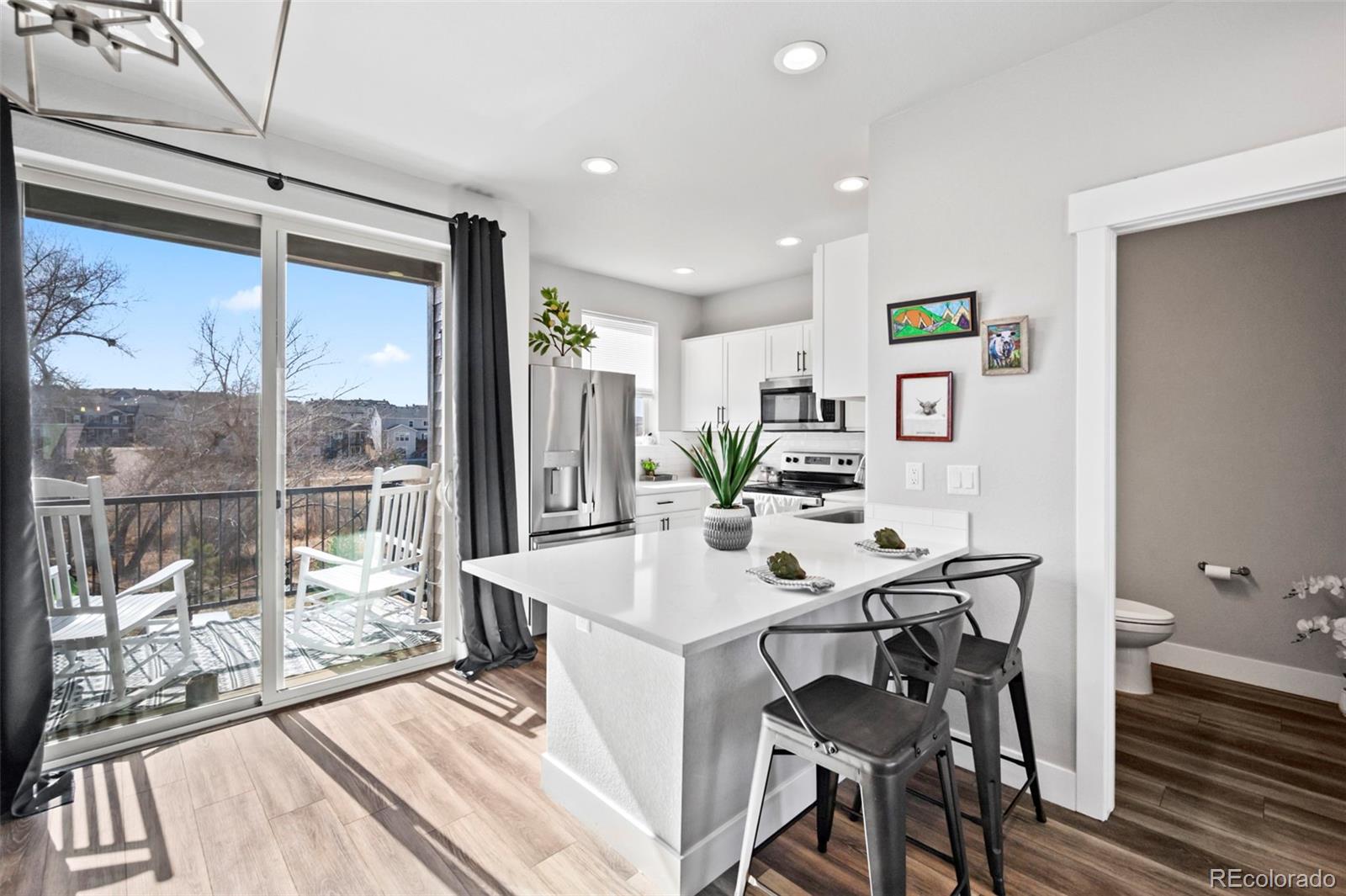 1025 S GILBERT Street #C, Castle Rock, CO 80104, 2 Bedrooms Bedrooms, ,3 BathroomsBathrooms,Residential,For Sale,GILBERT,REC4552404