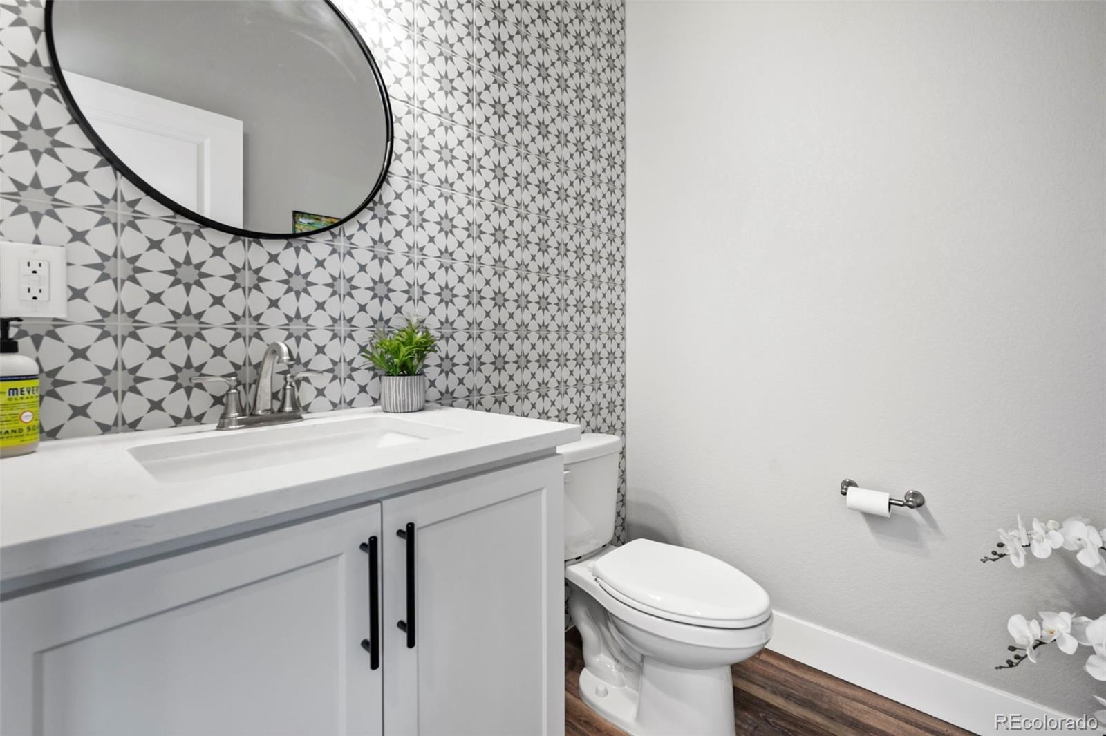 1025 S GILBERT Street #C, Castle Rock, CO 80104, 2 Bedrooms Bedrooms, ,3 BathroomsBathrooms,Residential,For Sale,GILBERT,REC4552404
