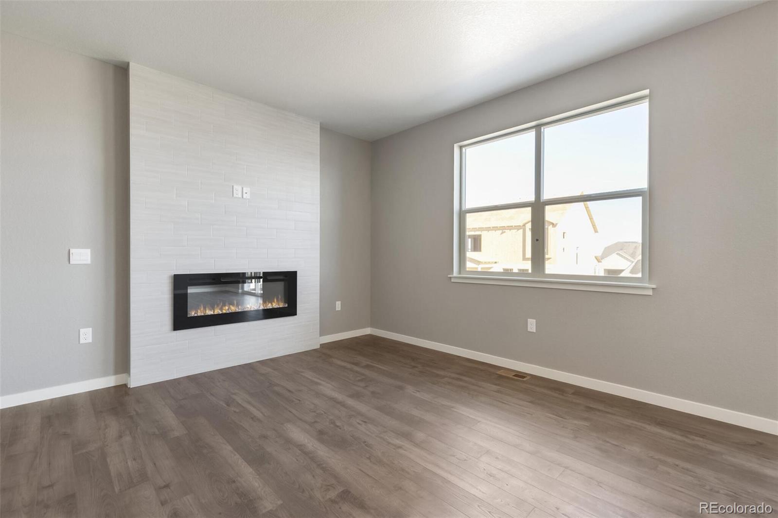 13448 Valentia Place, Thornton, CO 80602, 5 Bedrooms Bedrooms, ,3 BathroomsBathrooms,Residential,For Sale,Valentia,REC5634778