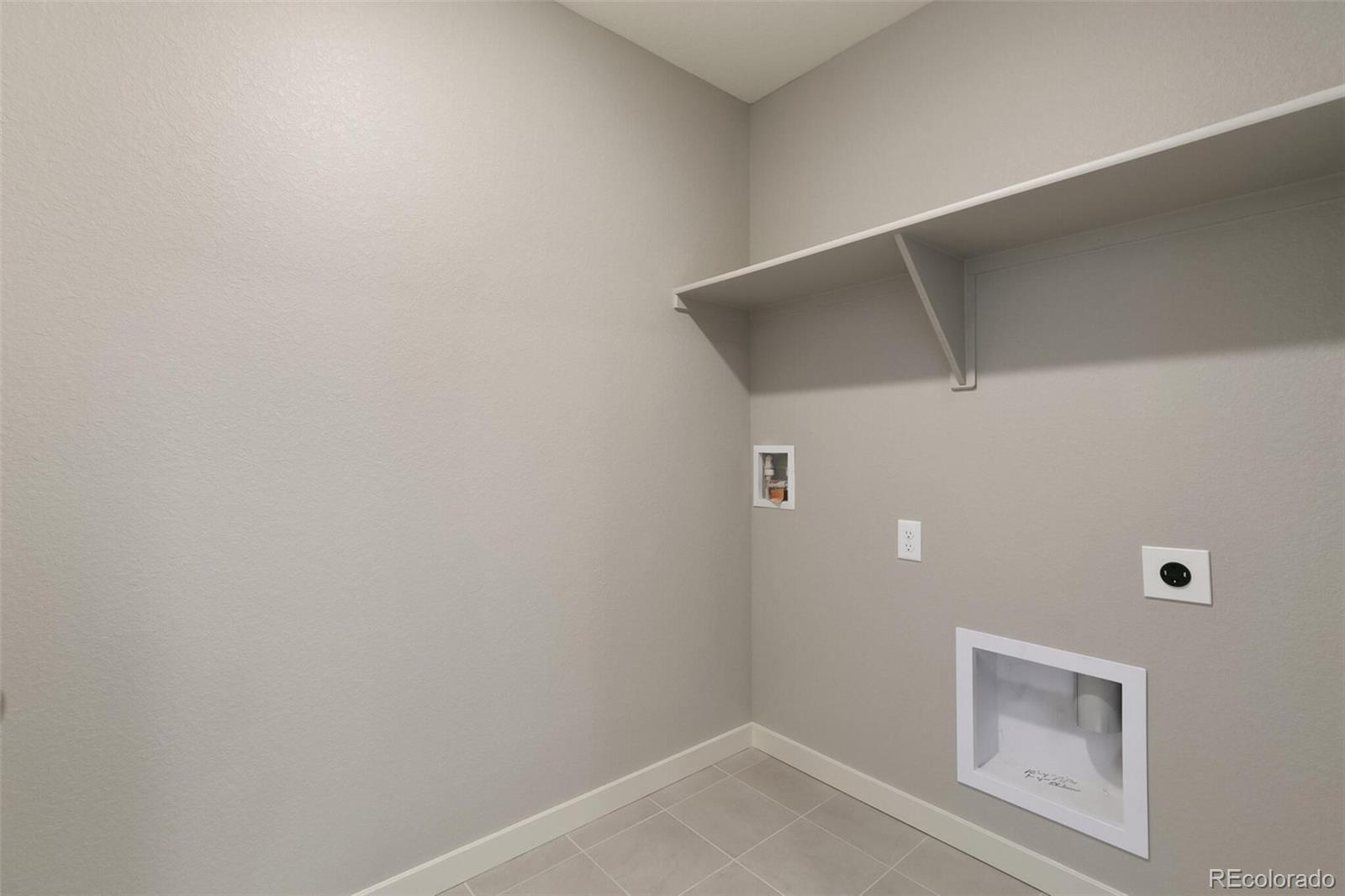 13448 Valentia Place, Thornton, CO 80602, 5 Bedrooms Bedrooms, ,3 BathroomsBathrooms,Residential,For Sale,Valentia,REC5634778