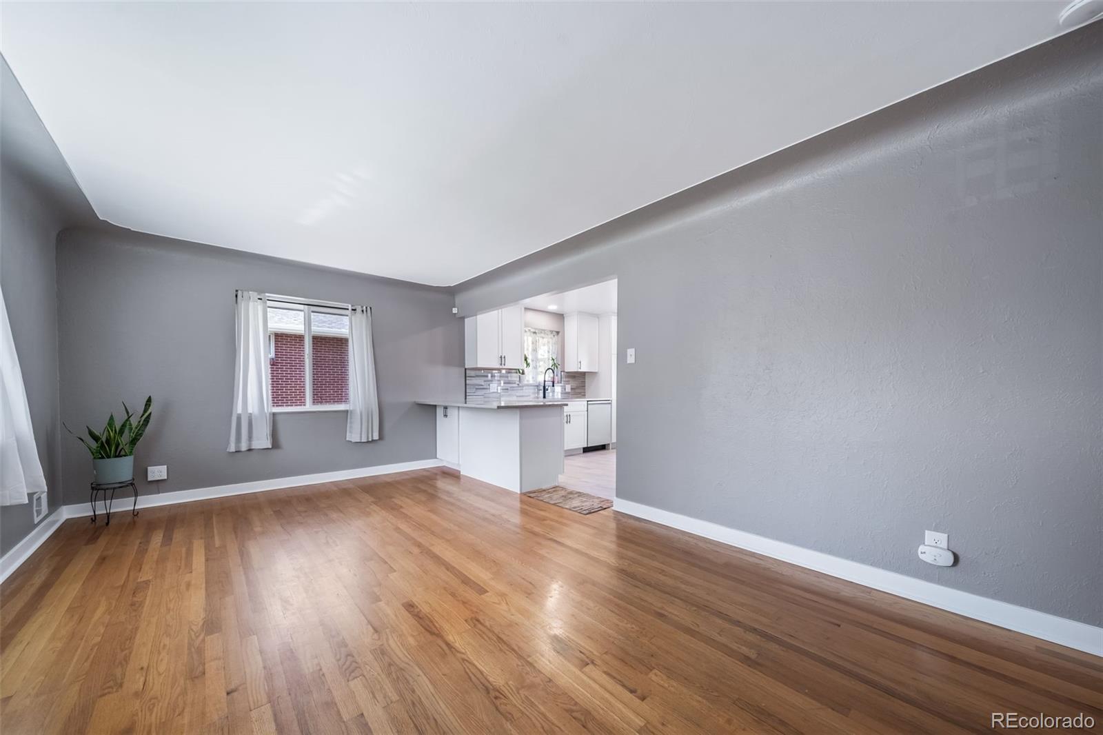 Restricted Address, 4 Bedrooms Bedrooms, ,2 BathroomsBathrooms,Residential,For Sale,67th,REC7638889