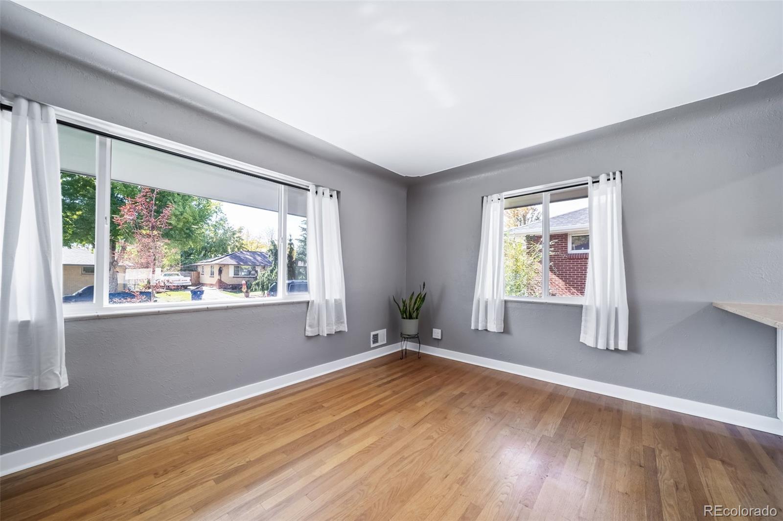 Restricted Address, 4 Bedrooms Bedrooms, ,2 BathroomsBathrooms,Residential,For Sale,67th,REC7638889