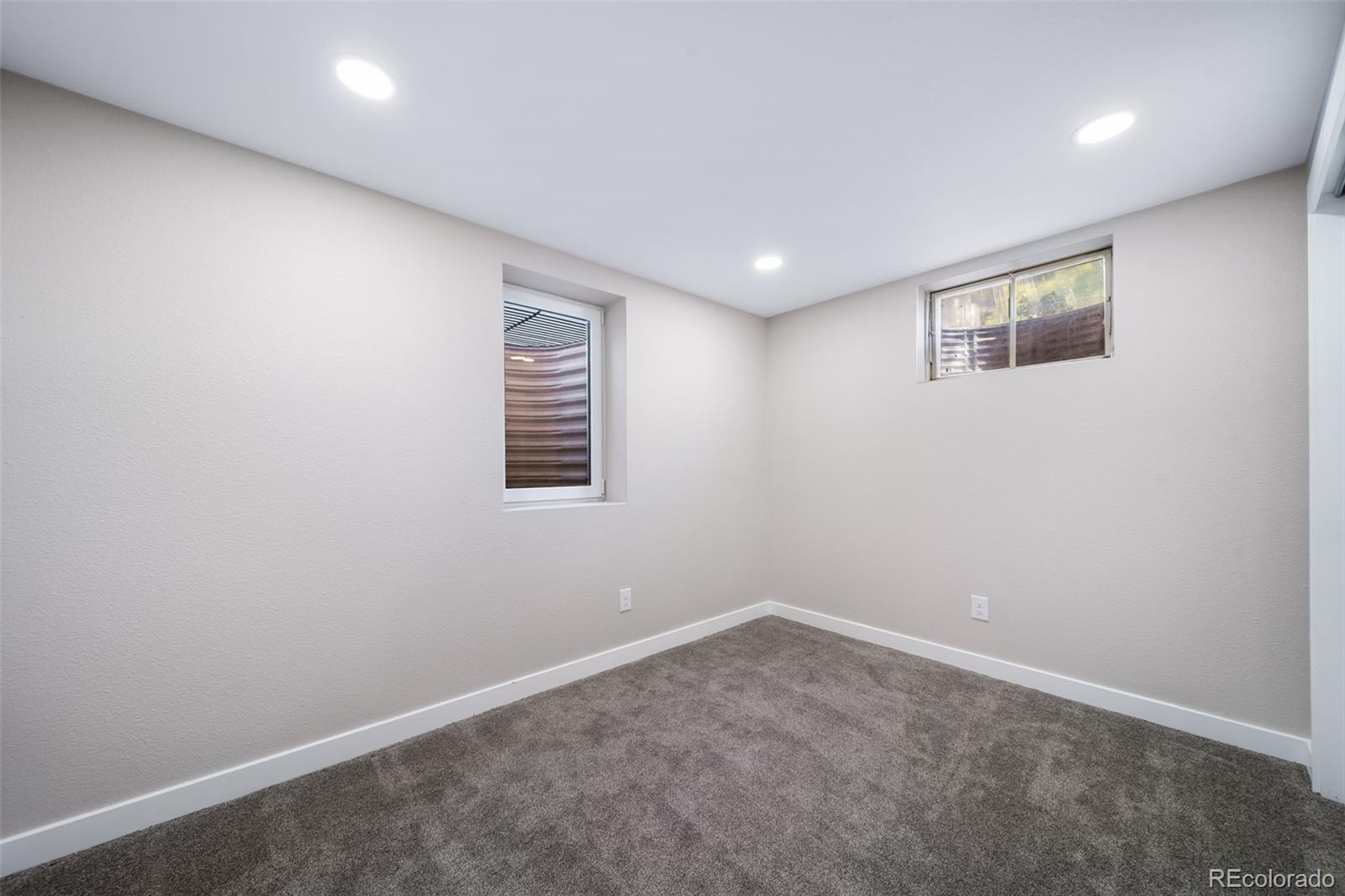 Restricted Address, 4 Bedrooms Bedrooms, ,2 BathroomsBathrooms,Residential,For Sale,67th,REC7638889