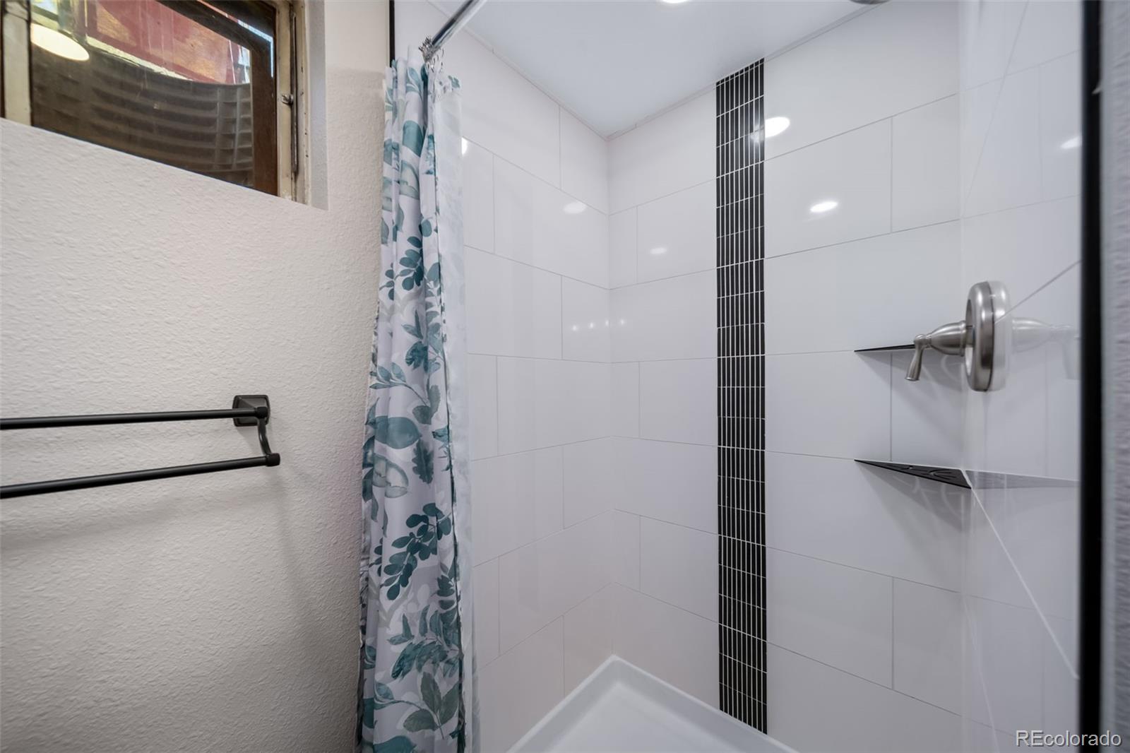 Restricted Address, 4 Bedrooms Bedrooms, ,2 BathroomsBathrooms,Residential,For Sale,67th,REC7638889