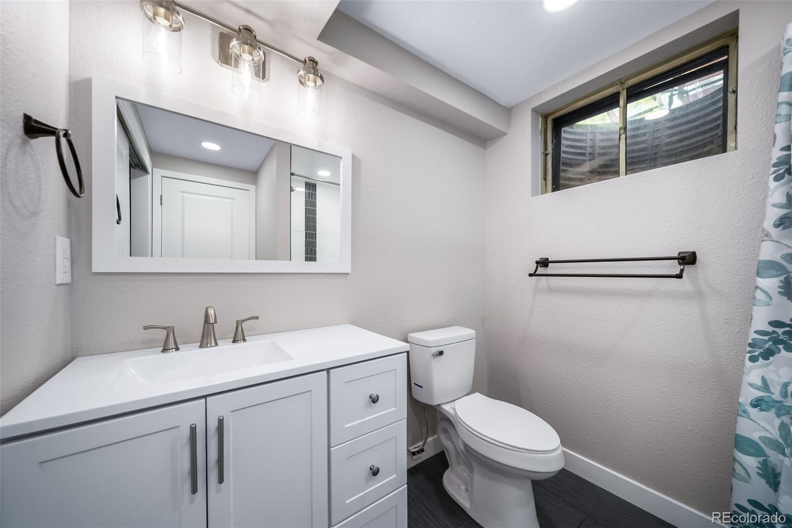 Restricted Address, 4 Bedrooms Bedrooms, ,2 BathroomsBathrooms,Residential,For Sale,67th,REC7638889