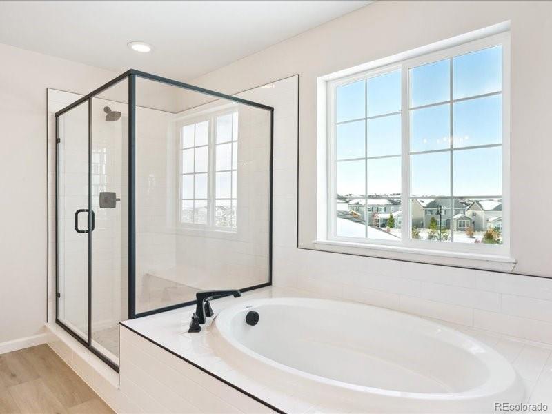 7345 Waterloo Way, Aurora, CO 80016, 5 Bedrooms Bedrooms, ,5 BathroomsBathrooms,Residential,For Sale,Waterloo,REC6256116