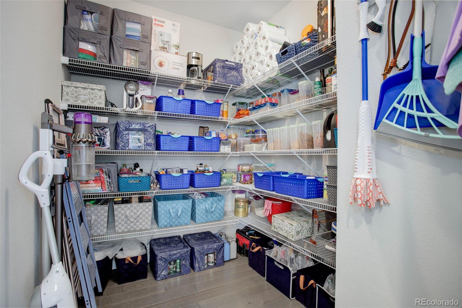 2994 McCracken Lane, Castle Rock, CO 80104, 3 Bedrooms Bedrooms, ,2 BathroomsBathrooms,Residential,For Sale,McCracken,REC9832811