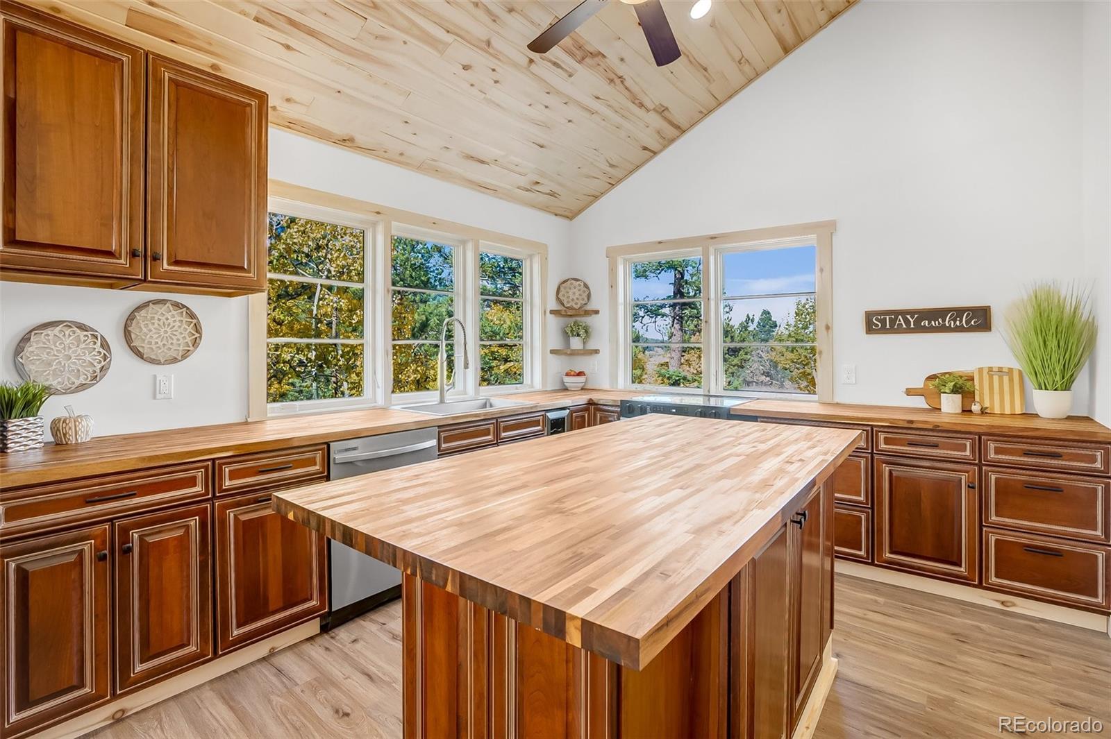 475 Crystal Drive, Cripple Creek, CO 80813, 3 Bedrooms Bedrooms, ,2 BathroomsBathrooms,Residential,For Sale,Crystal,REC8843156