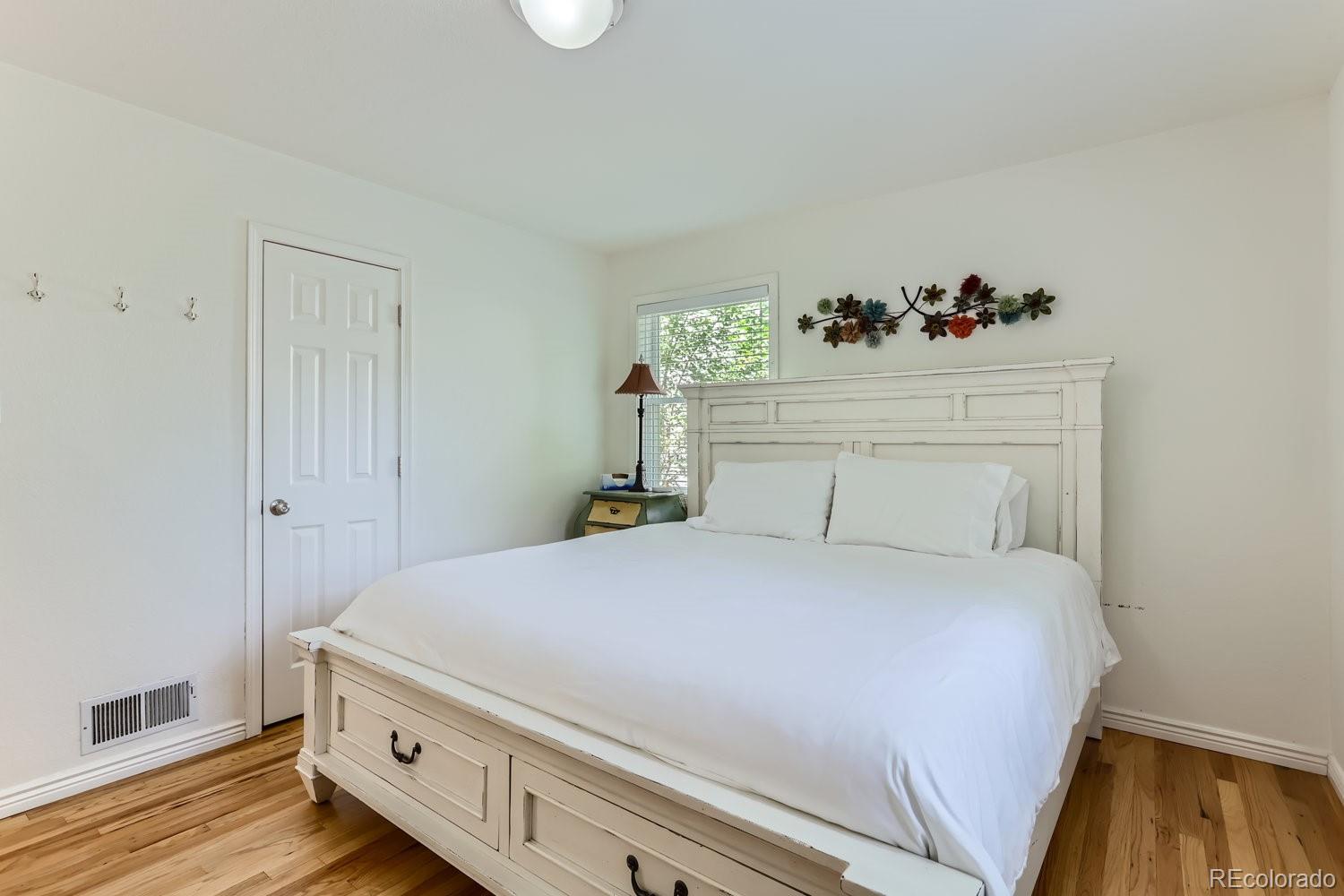 1525 S Bellaire Street, Denver, CO 80222, 3 Bedrooms Bedrooms, ,2 BathroomsBathrooms,Residential,For Sale,Bellaire,REC6008868