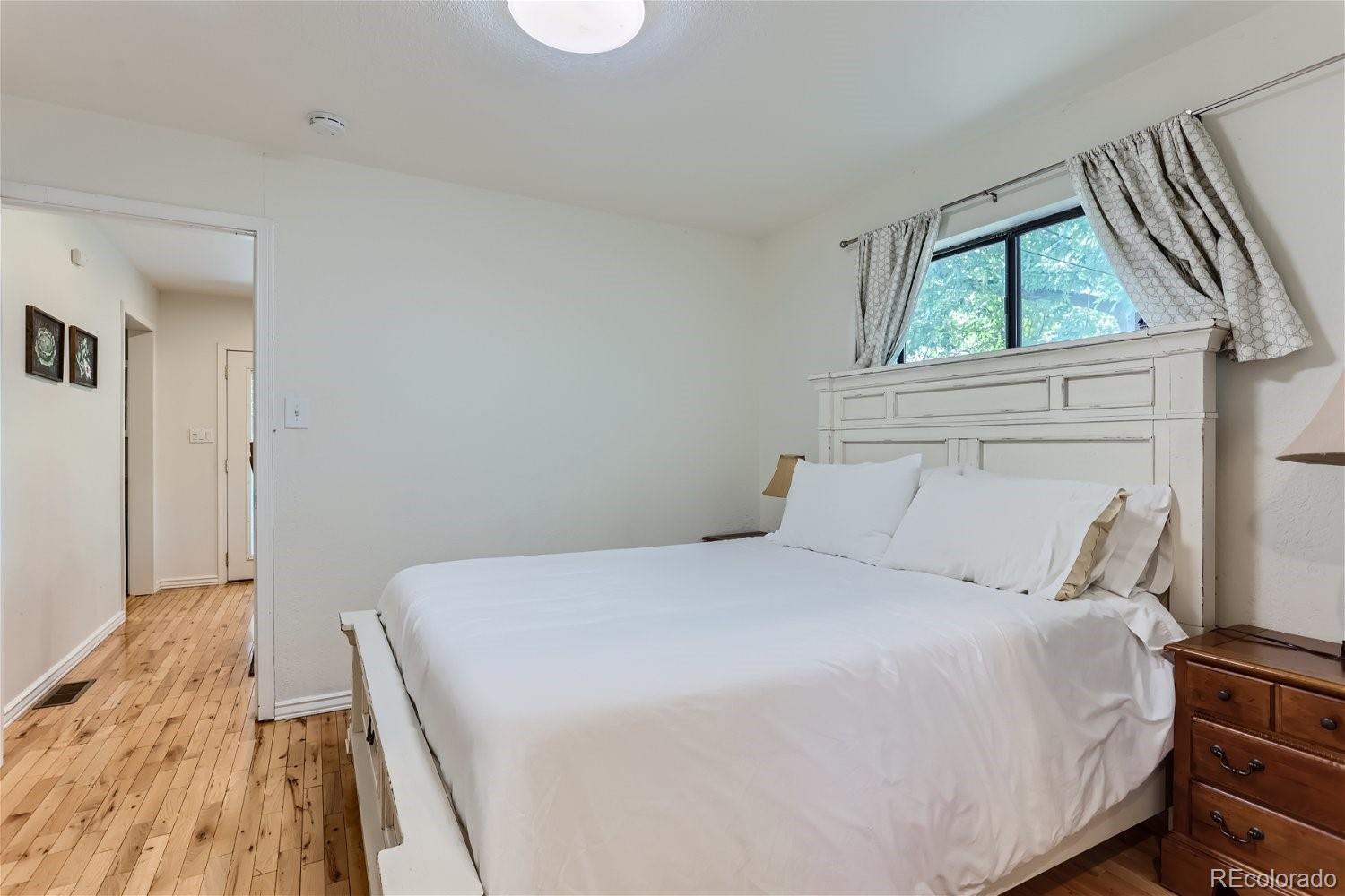 1525 S Bellaire Street, Denver, CO 80222, 3 Bedrooms Bedrooms, ,2 BathroomsBathrooms,Residential,For Sale,Bellaire,REC6008868