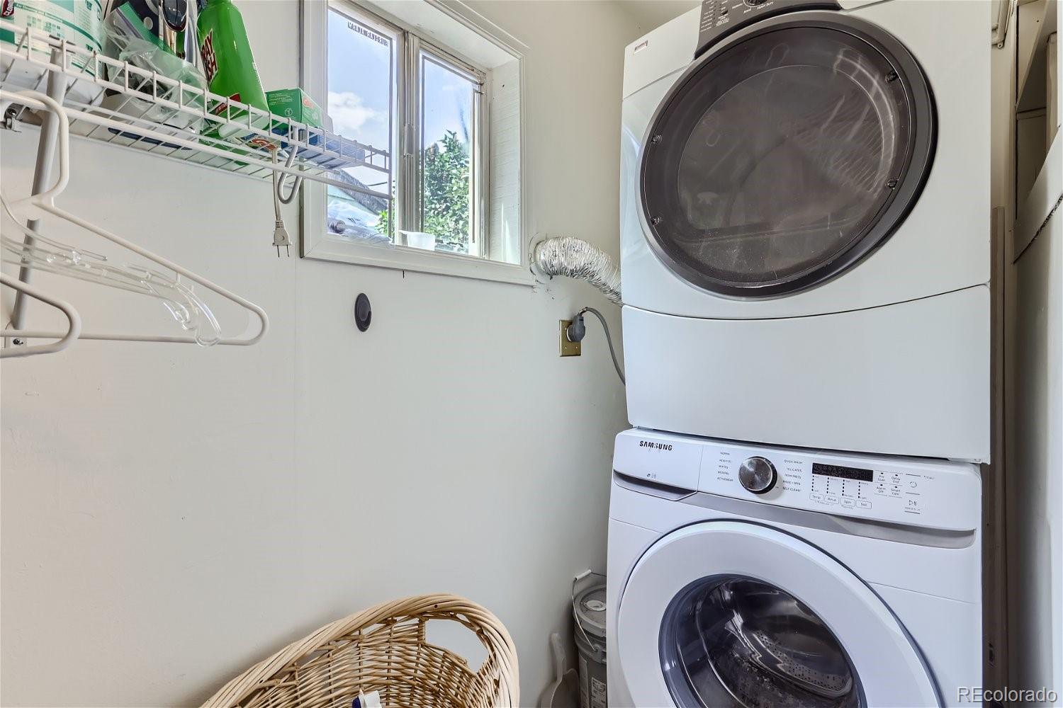 1525 S Bellaire Street, Denver, CO 80222, 3 Bedrooms Bedrooms, ,2 BathroomsBathrooms,Residential,For Sale,Bellaire,REC6008868