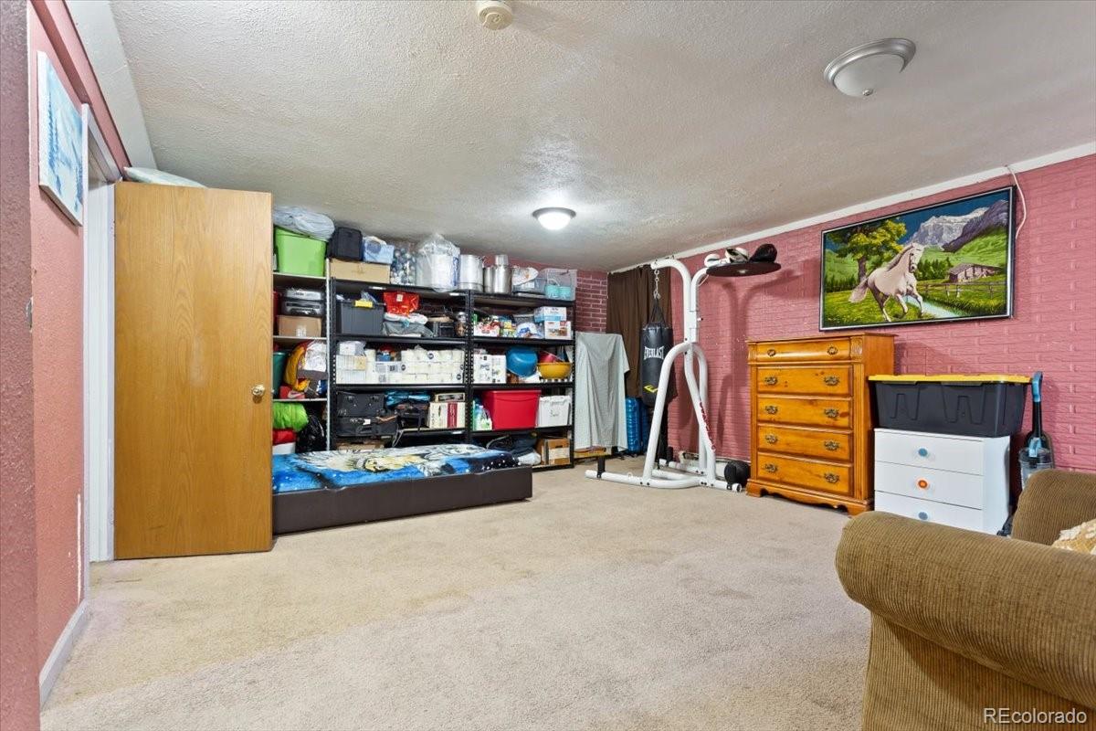 1801-1803 Antero Drive, Longmont, CO 80504, 8 Bedrooms Bedrooms, ,4 BathroomsBathrooms,Income,For Sale,Antero,REC5359981