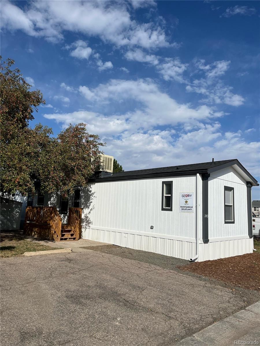 12205 Perry Street, Broomfield, CO 80020, 3 Bedrooms Bedrooms, ,2 BathroomsBathrooms,Residential,For Sale,Perry,REC9921630