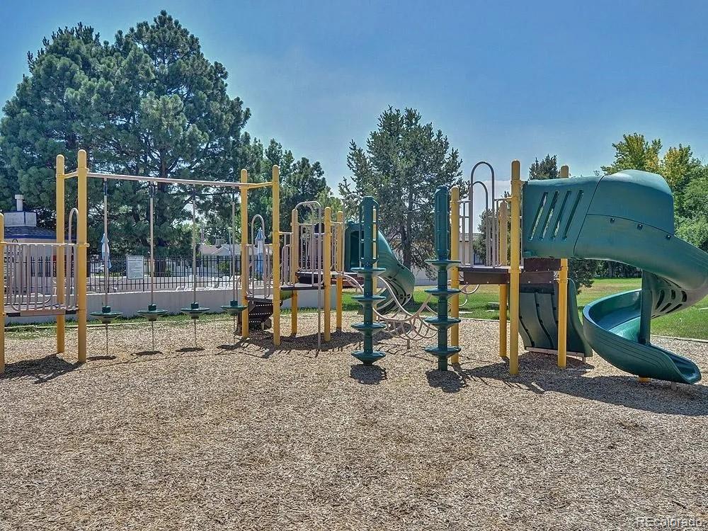 12205 Perry Street, Broomfield, CO 80020, 3 Bedrooms Bedrooms, ,2 BathroomsBathrooms,Residential,For Sale,Perry,REC9921630