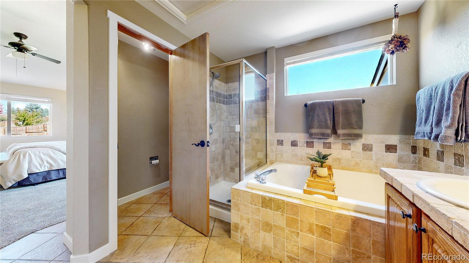 23961 Glenmoor Drive, Parker, CO 80138, 3 Bedrooms Bedrooms, ,3 BathroomsBathrooms,Residential,For Sale,Glenmoor,REC5574261
