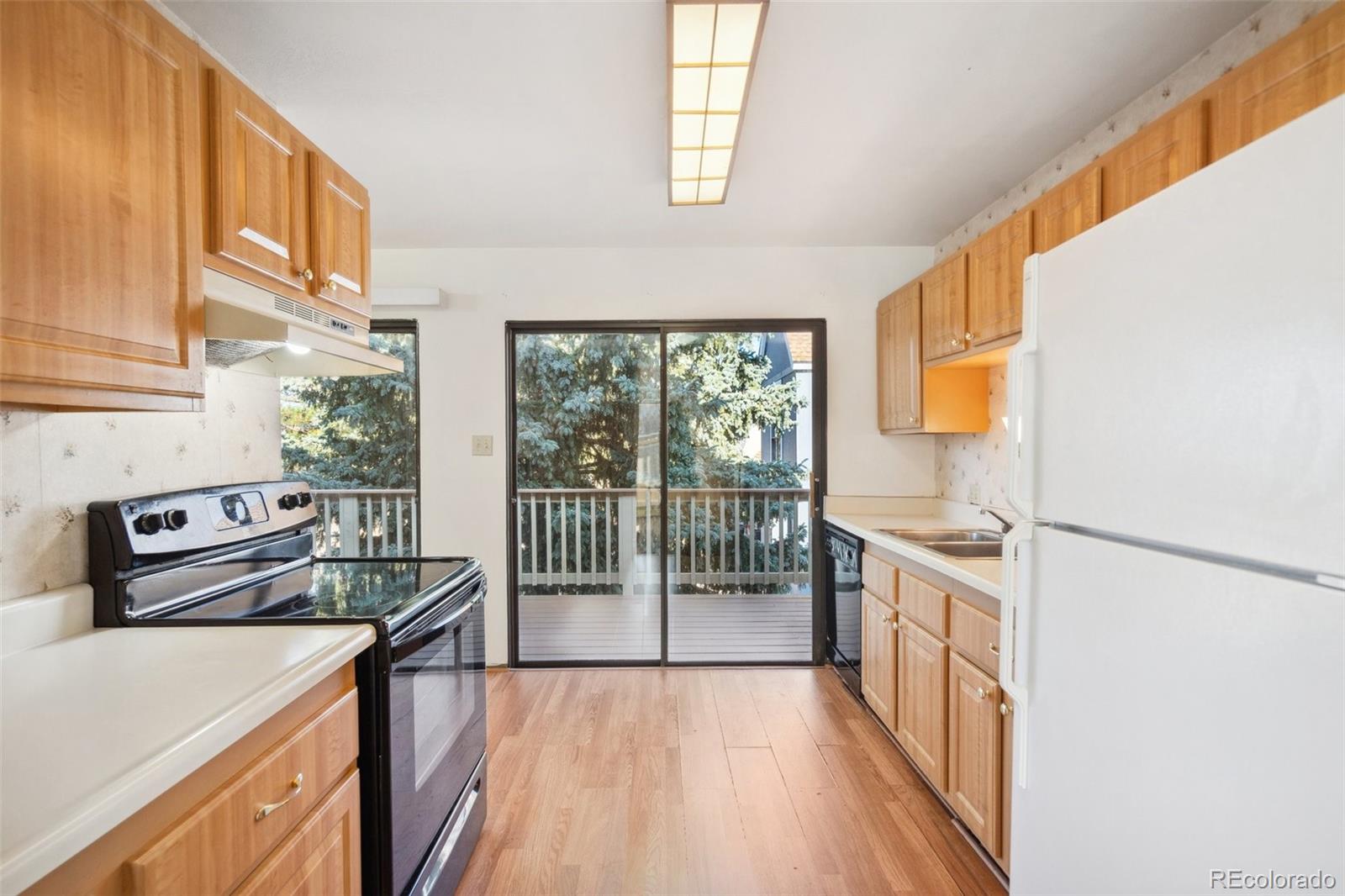 1715 Woodmoor Drive, Monument, CO 80132, 2 Bedrooms Bedrooms, ,2 BathroomsBathrooms,Residential,For Sale,Lake Woodmoor Townhomes,Woodmoor,REC8374987