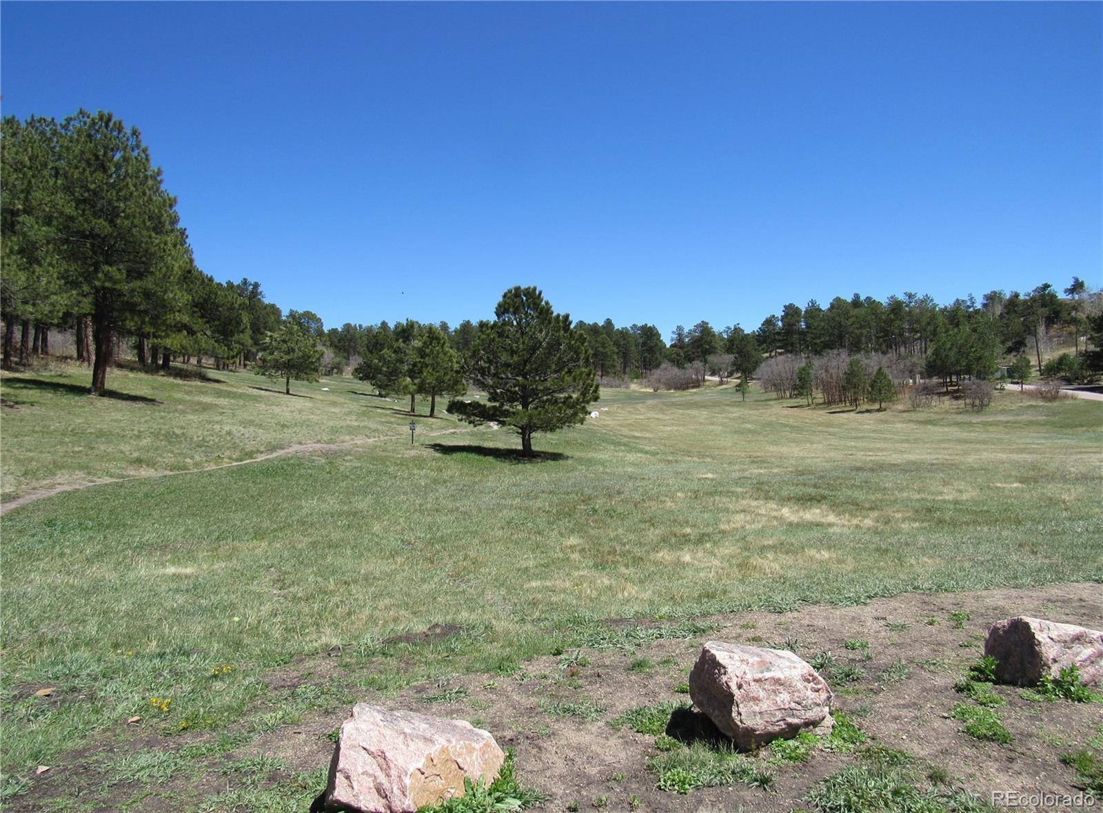 1715 Woodmoor Drive, Monument, CO 80132, 2 Bedrooms Bedrooms, ,2 BathroomsBathrooms,Residential,For Sale,Lake Woodmoor Townhomes,Woodmoor,REC8374987