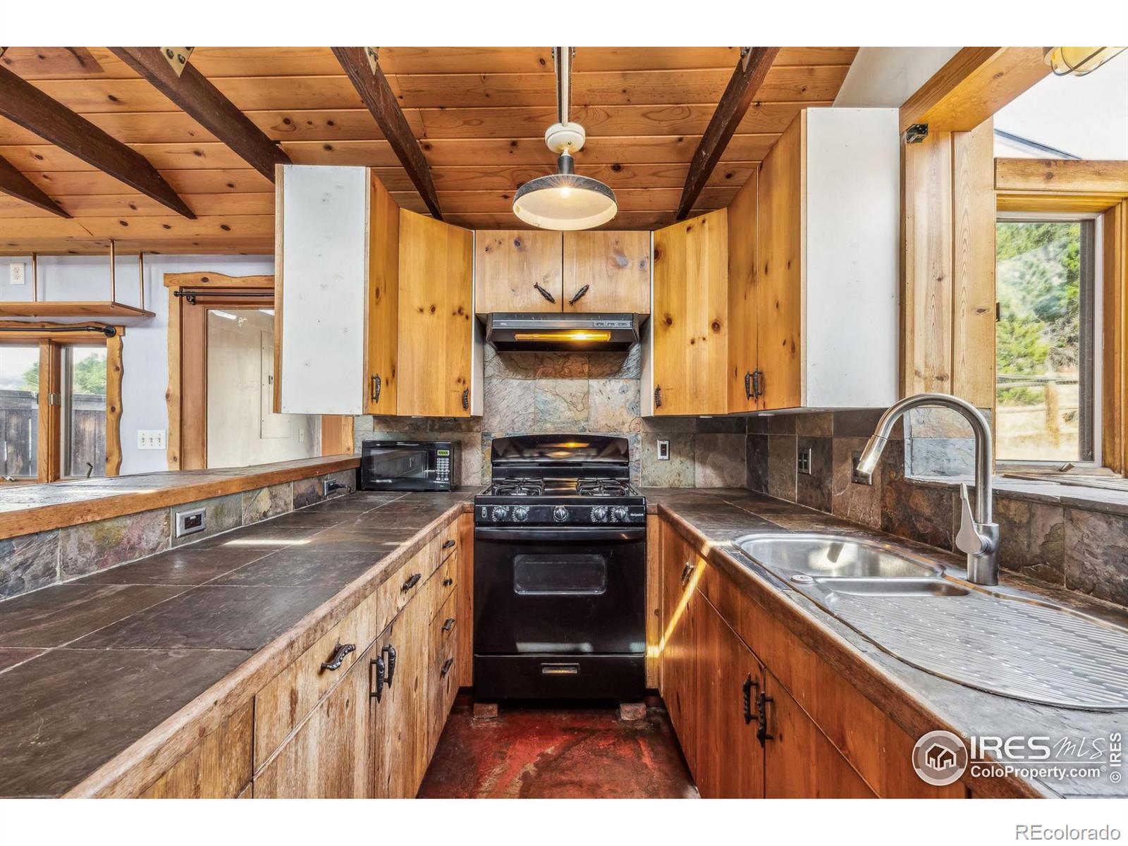 24427 Peak to Peak Highway, Nederland, CO 80466, 2 Bedrooms Bedrooms, ,1 BathroomBathrooms,Residential,For Sale,Peak to Peak,RECIR1020569