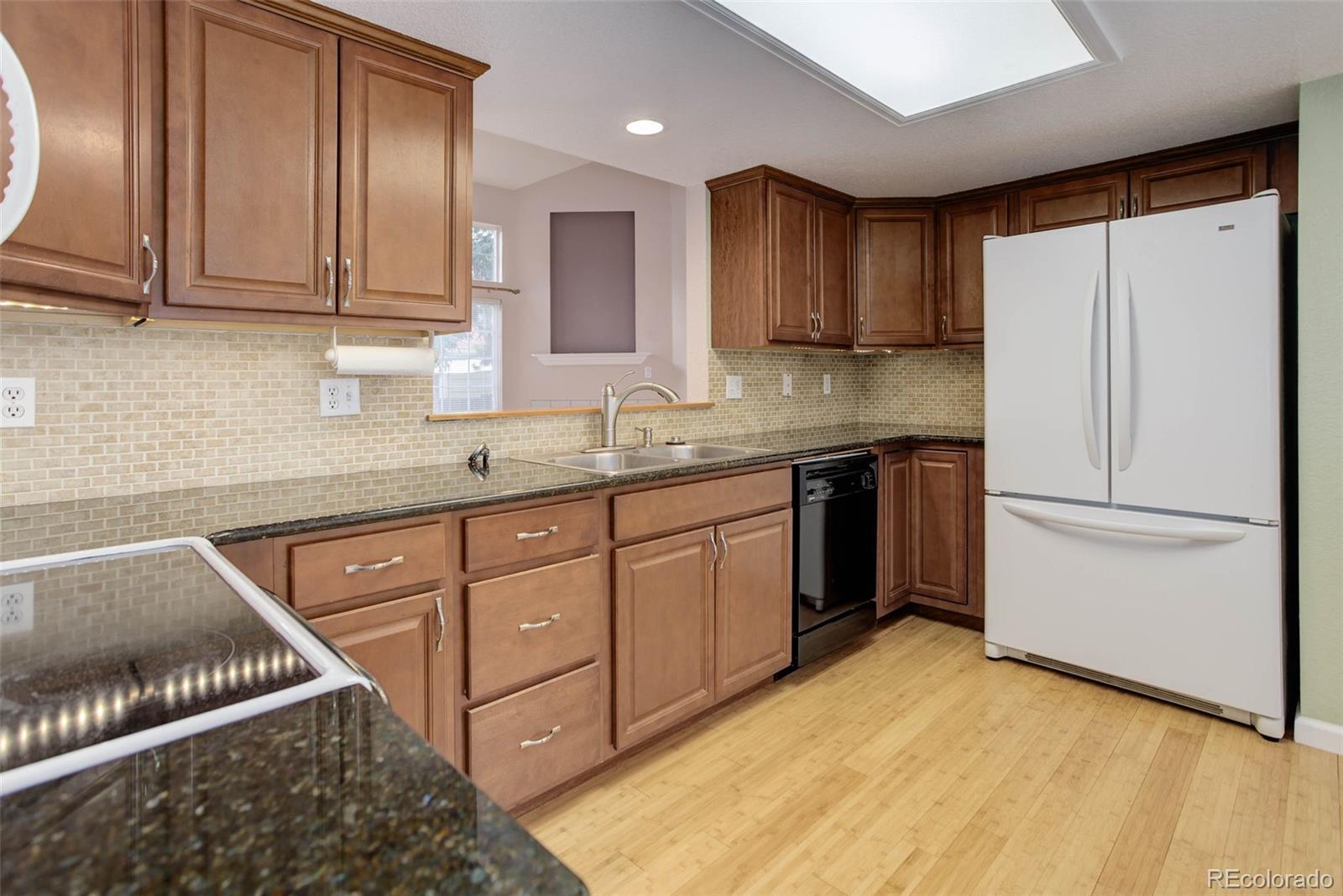 6453 Yank Court #B, Arvada, CO 80004, 2 Bedrooms Bedrooms, ,3 BathroomsBathrooms,Residential,For Sale,Yank,REC8319624