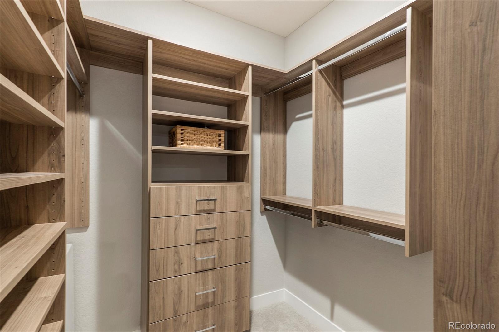 5828 Tesoro Point, Parker, CO 80134, 4 Bedrooms Bedrooms, ,4 BathroomsBathrooms,Residential,For Sale,Tesoro,REC8841870